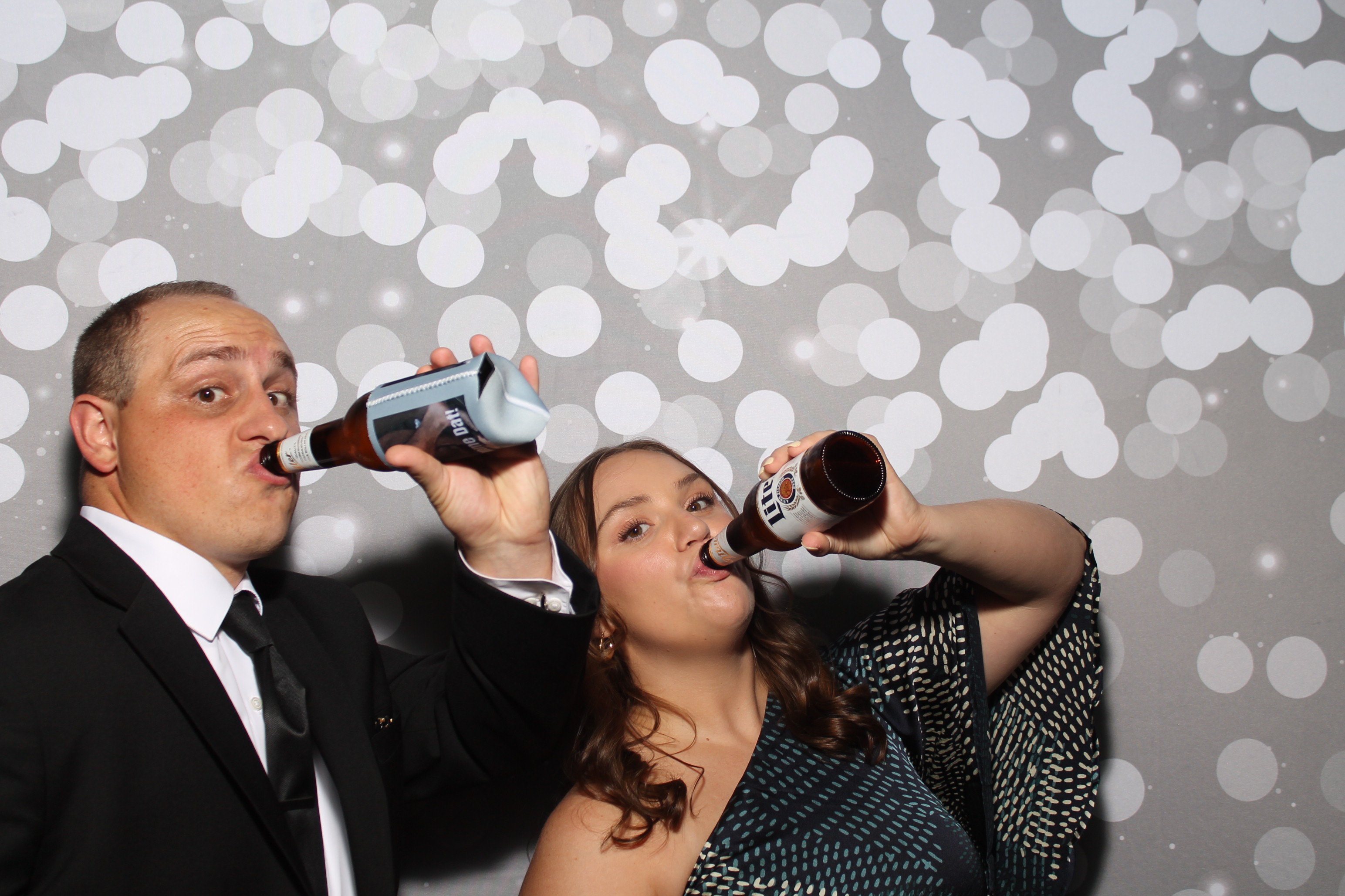 Curtis & Miranda | View more photos from the event at gallery.photoboothcincy.com/u/PhotoBoothCincy/Curtis-Miranda