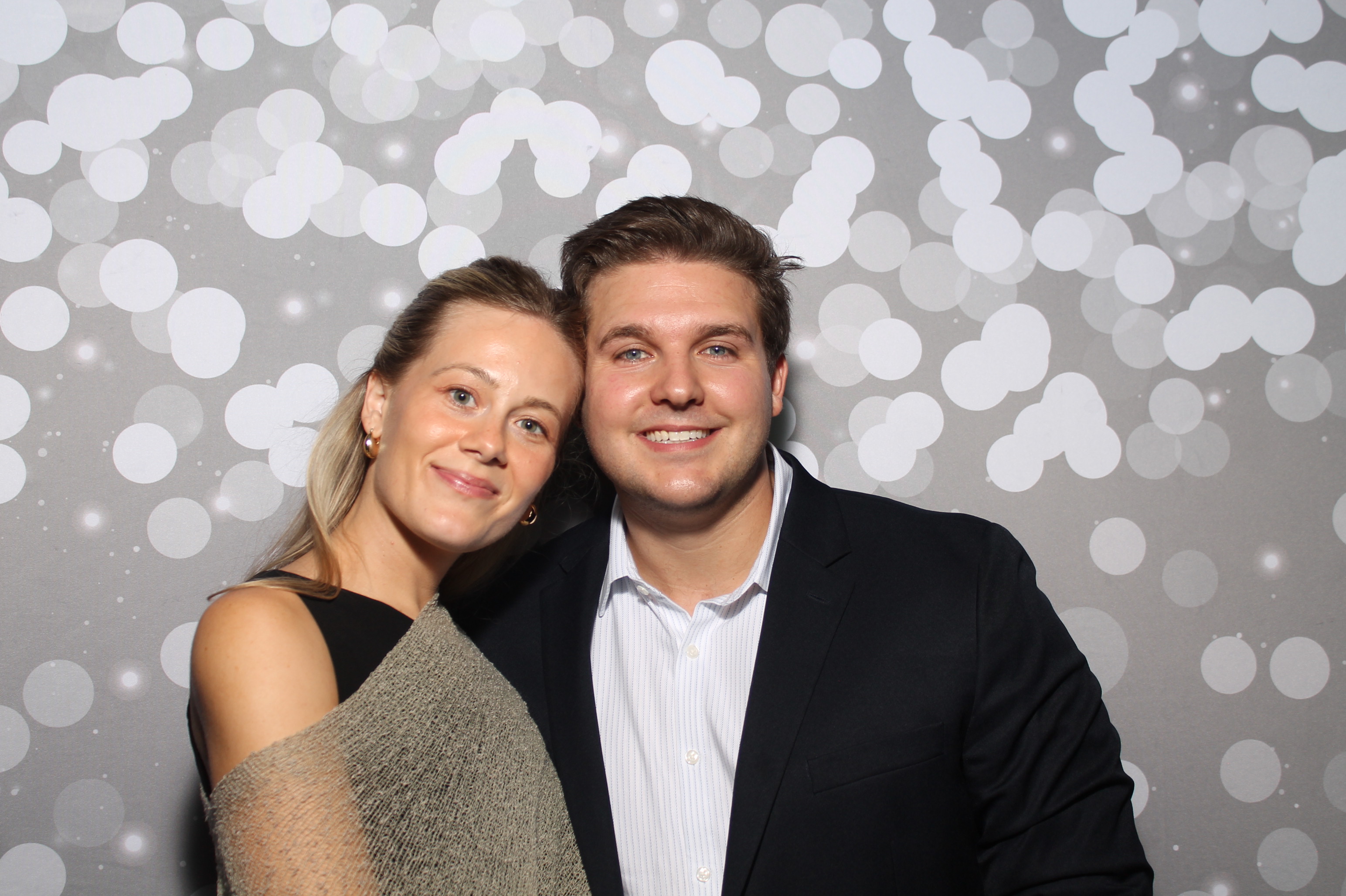 Curtis & Miranda's Wedding V2 | View more photos from the event at gallery.photoboothcincy.com/u/PhotoBoothCincy/Curtis-Mirandas-Wedding-V2
