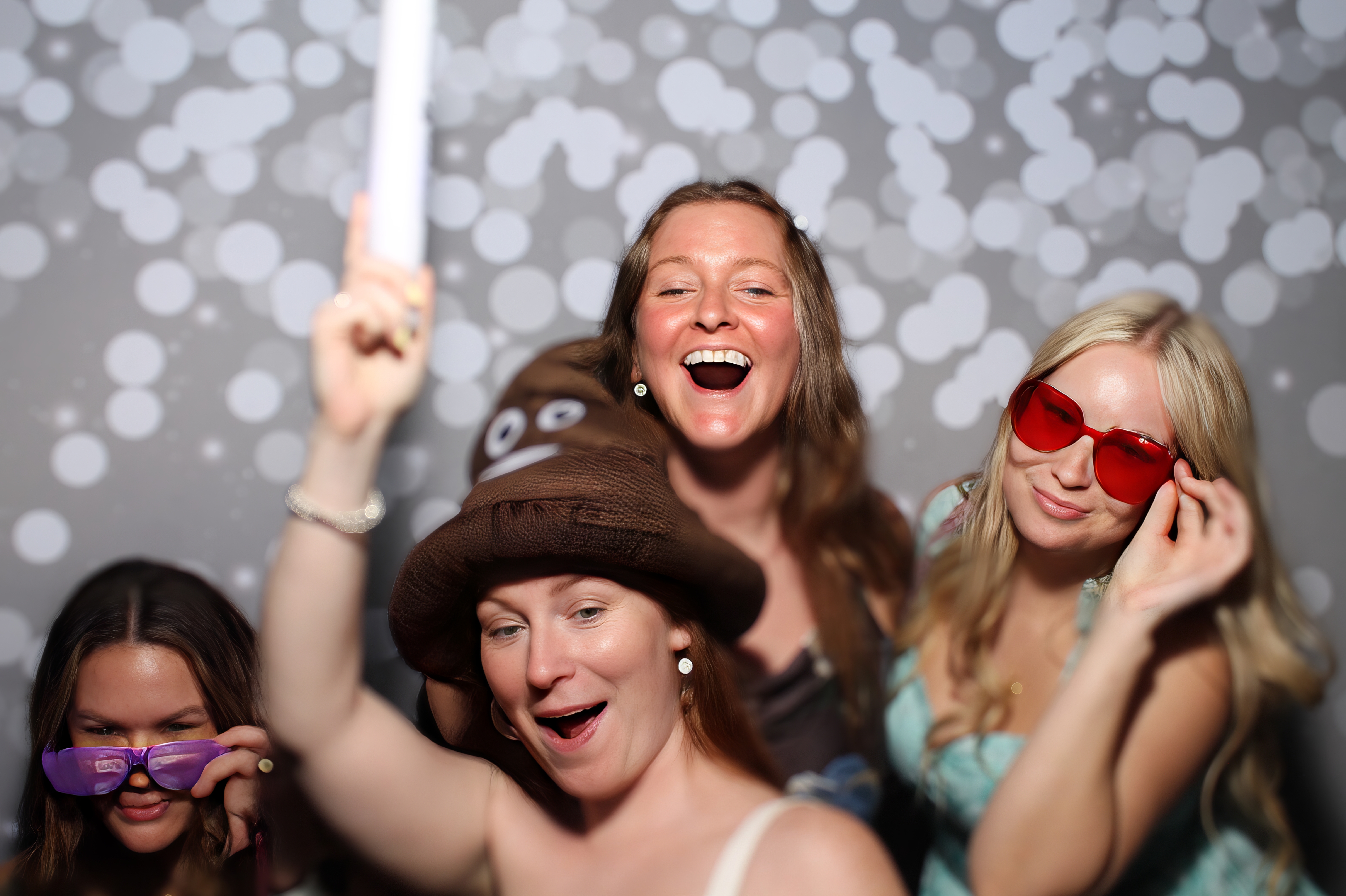 Curtis & Miranda's Wedding V2 | View more photos from the event at gallery.photoboothcincy.com/u/PhotoBoothCincy/Curtis-Mirandas-Wedding-V2