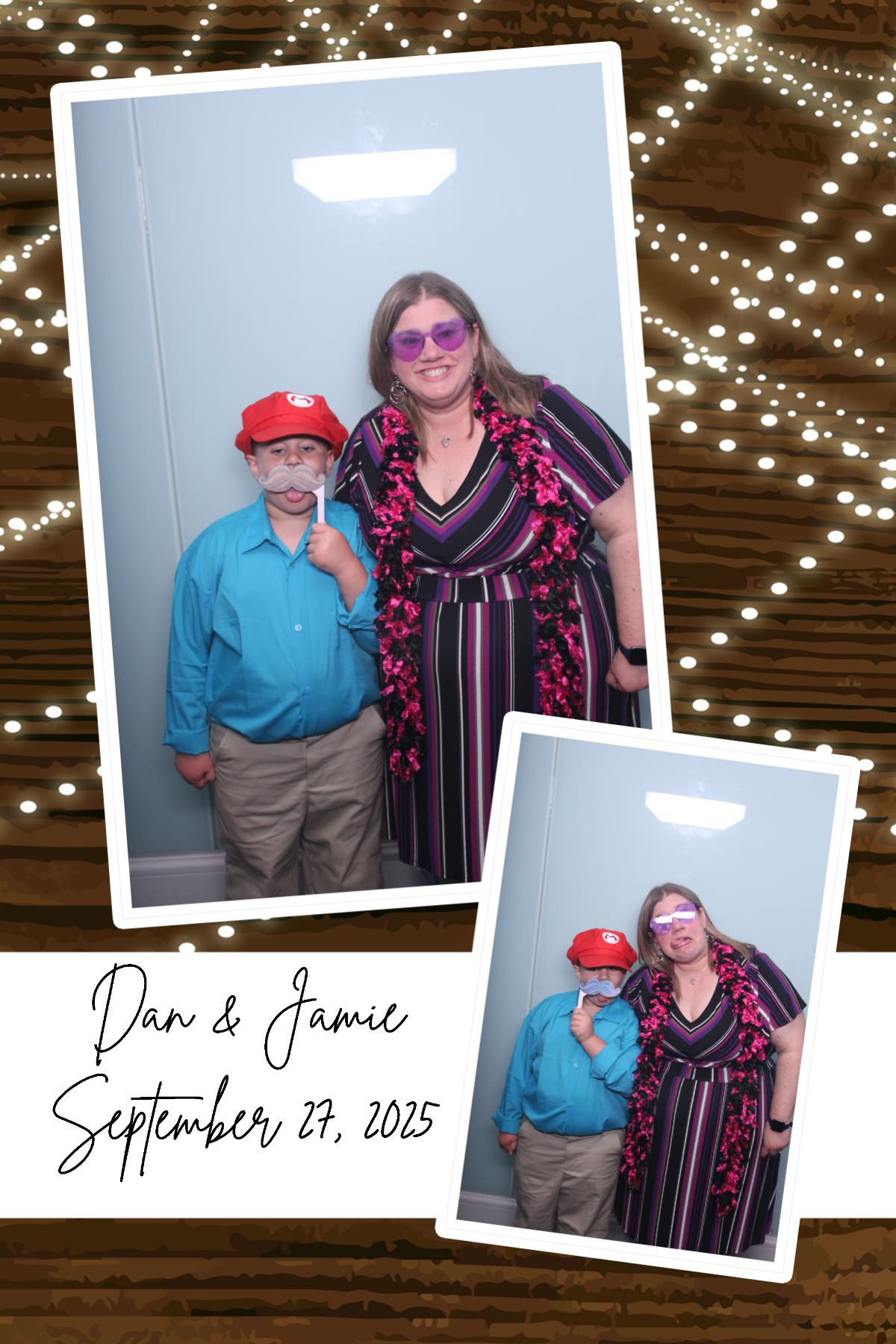 Dan & Jamie | View more photos from the event at gallery.photoboothcincy.com/u/PhotoBoothCincy/Dan-Jamie