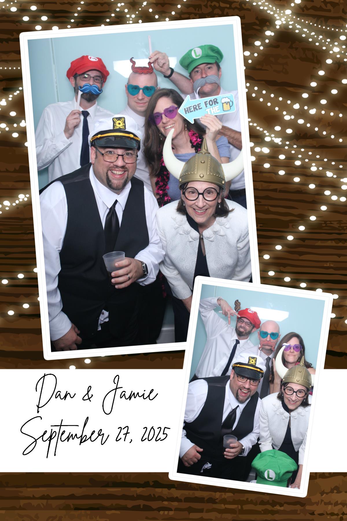 Dan & Jamie | View more photos from the event at gallery.photoboothcincy.com/u/PhotoBoothCincy/Dan-Jamie