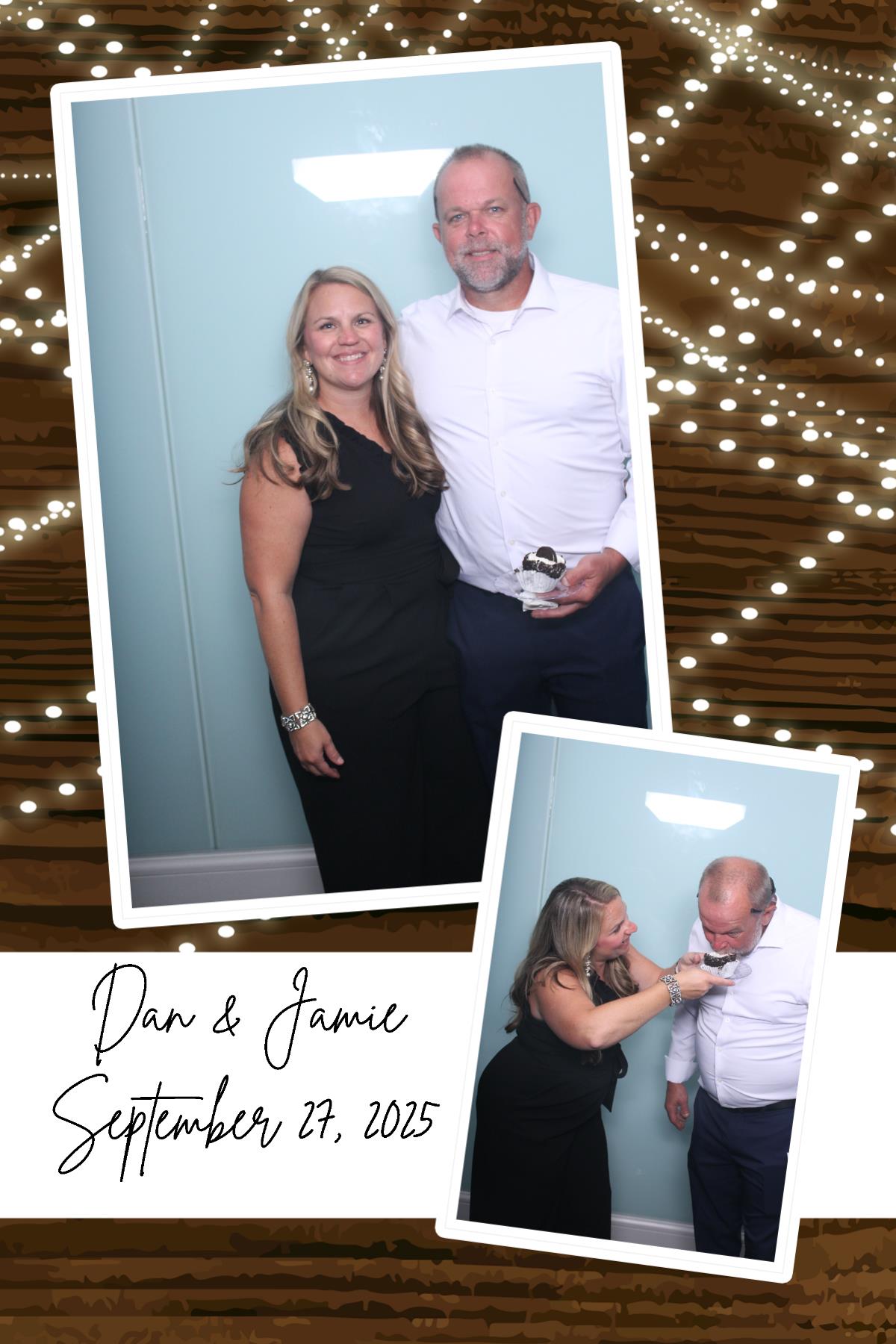 Dan & Jamie | View more photos from the event at gallery.photoboothcincy.com/u/PhotoBoothCincy/Dan-Jamie