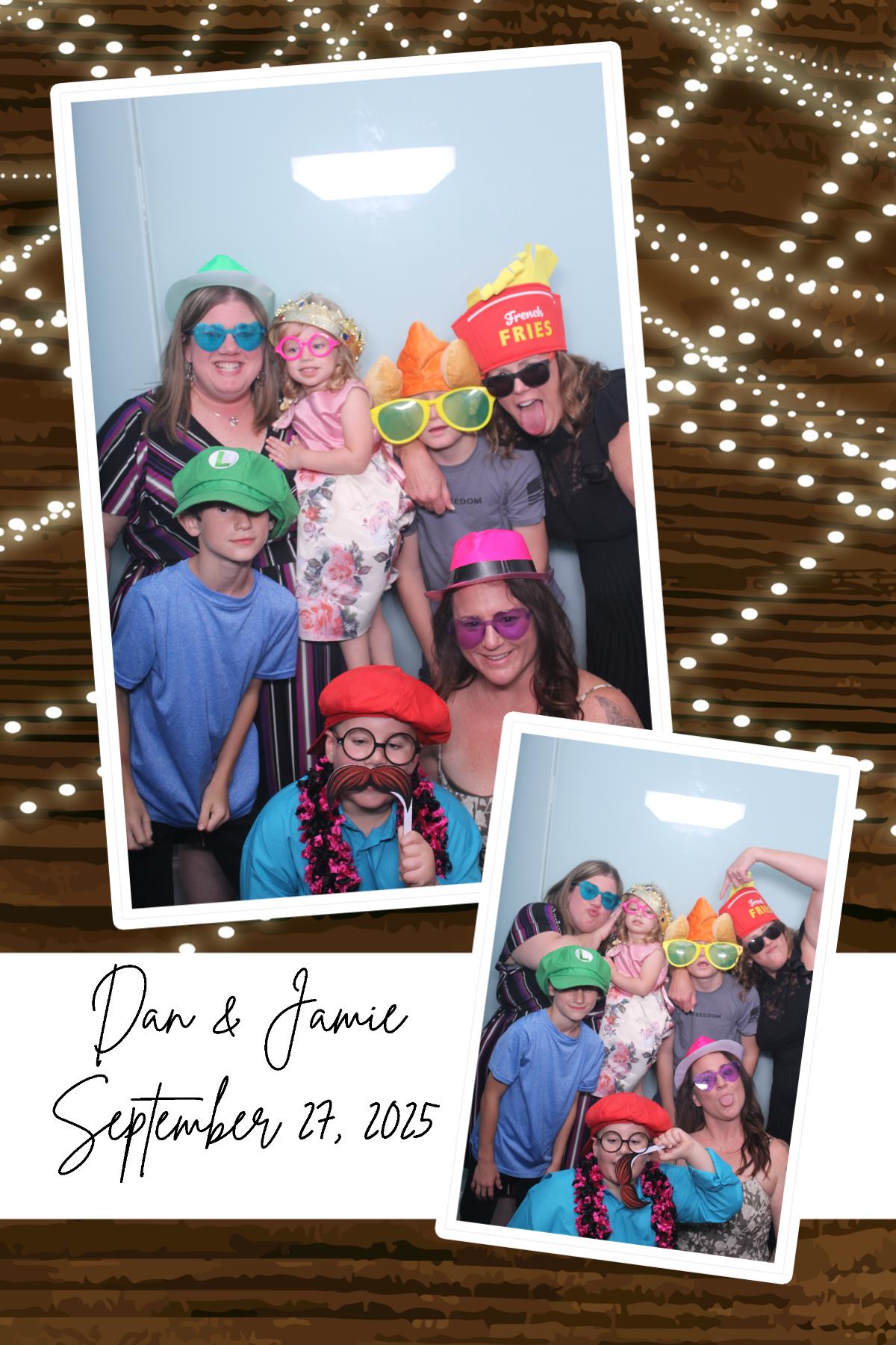 Dan & Jamie | View more photos from the event at gallery.photoboothcincy.com/u/PhotoBoothCincy/Dan-Jamie