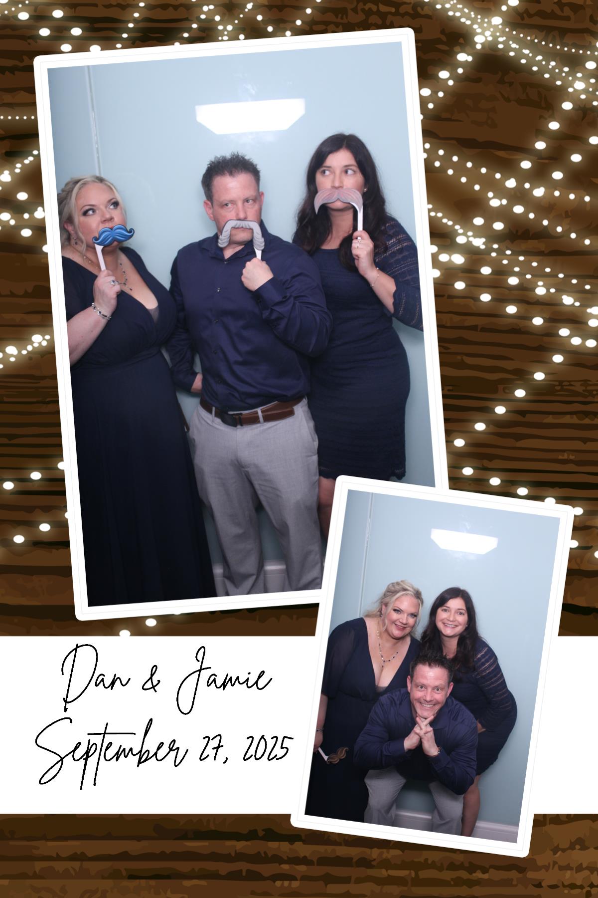 Dan & Jamie | View more photos from the event at gallery.photoboothcincy.com/u/PhotoBoothCincy/Dan-Jamie