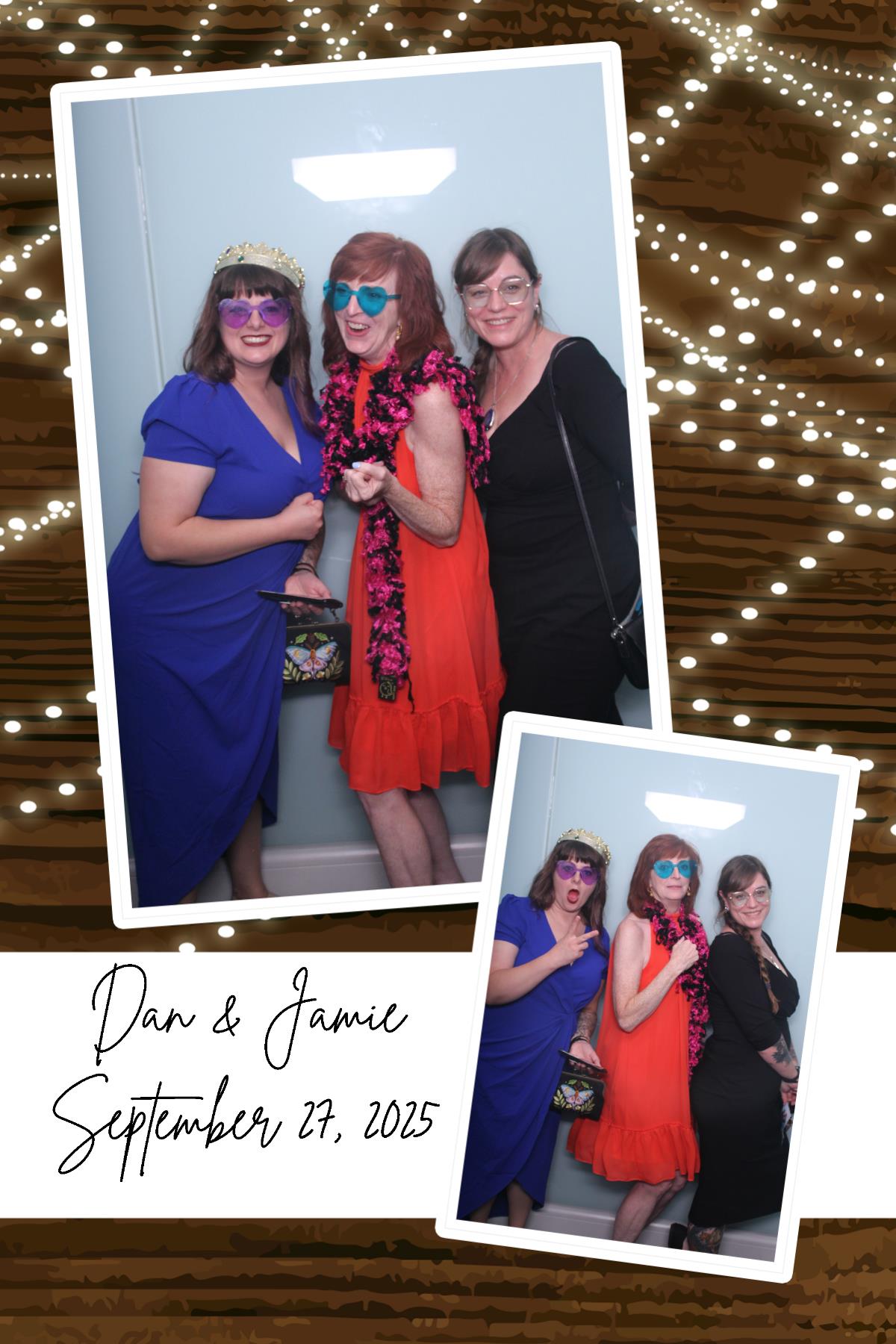 Dan & Jamie | View more photos from the event at gallery.photoboothcincy.com/u/PhotoBoothCincy/Dan-Jamie
