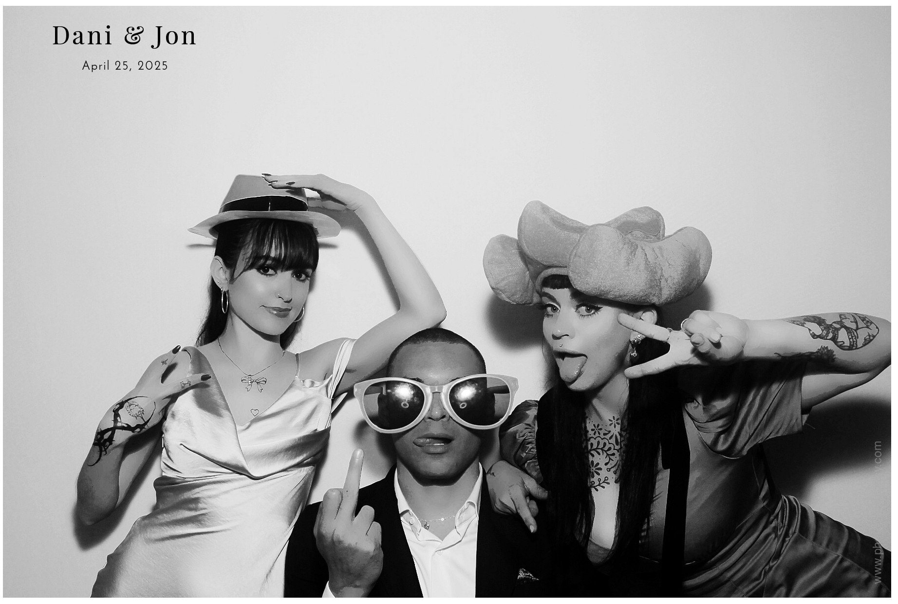 Danielle Starz Event | View more photos from the event at gallery.photoboothcincy.com/u/PhotoBoothCincy/Danielle-Starz-Event