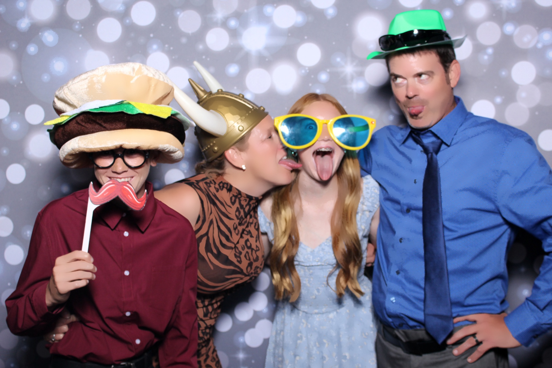 DeChant | View more photos from the event at gallery.photoboothcincy.com/u/PhotoBoothCincy/DeChant