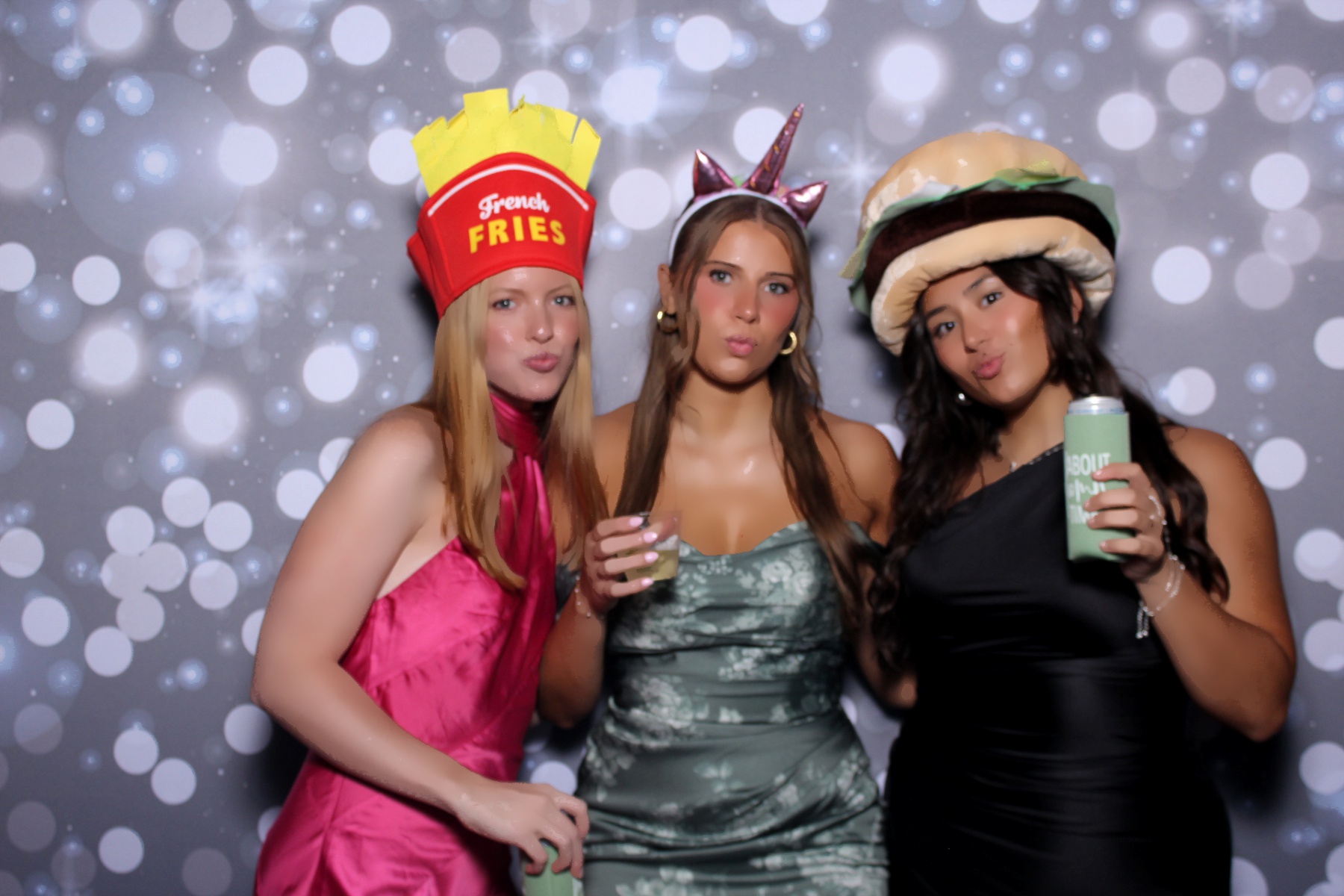 DeChant | View more photos from the event at gallery.photoboothcincy.com/u/PhotoBoothCincy/DeChant