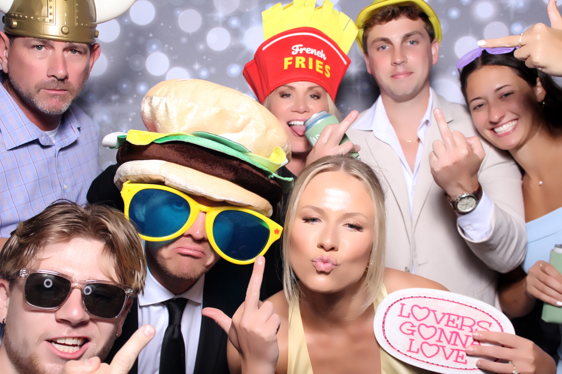 DeChant | View more photos from the event at gallery.photoboothcincy.com/u/PhotoBoothCincy/DeChant