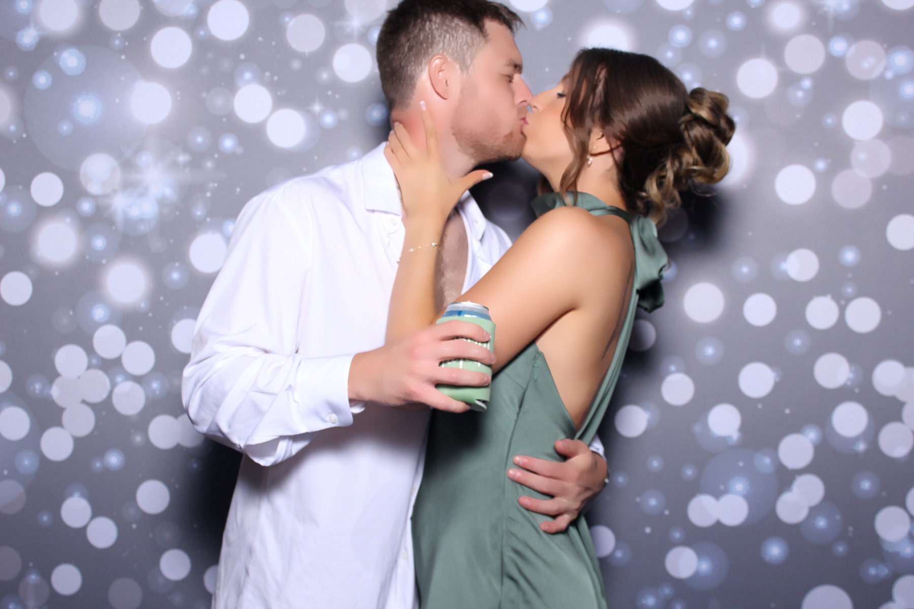 DeChant | View more photos from the event at gallery.photoboothcincy.com/u/PhotoBoothCincy/DeChant