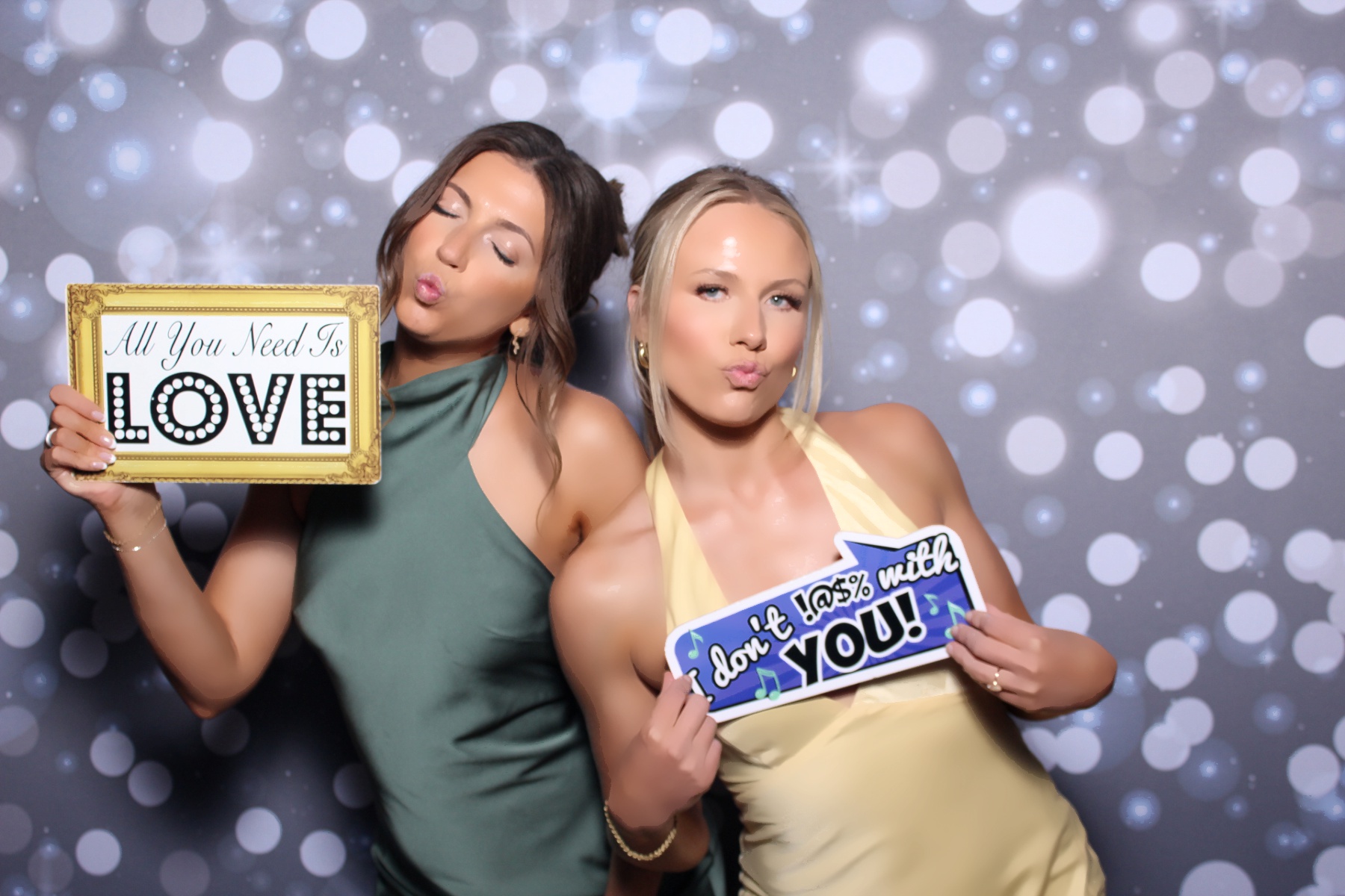 DeChant | View more photos from the event at gallery.photoboothcincy.com/u/PhotoBoothCincy/DeChant