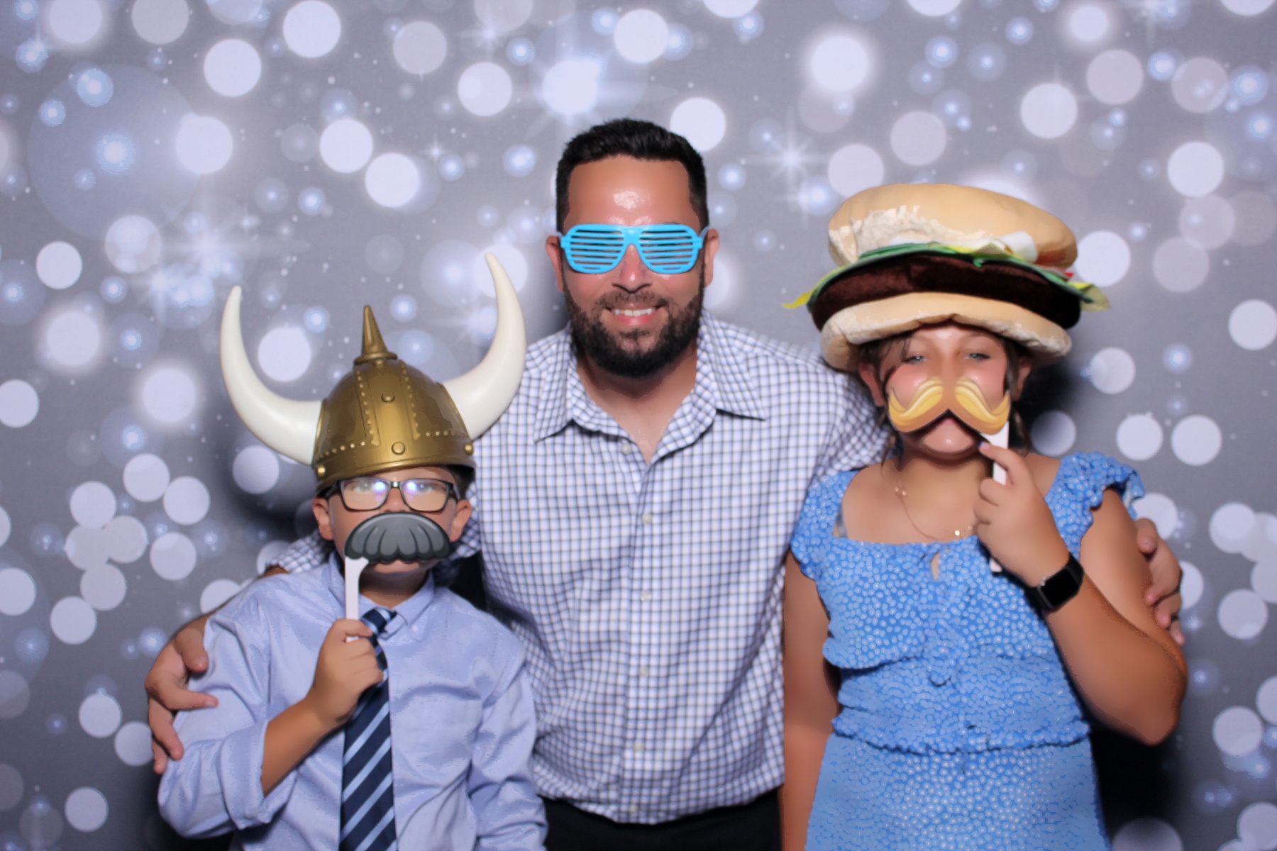 DeChant | View more photos from the event at gallery.photoboothcincy.com/u/PhotoBoothCincy/DeChant