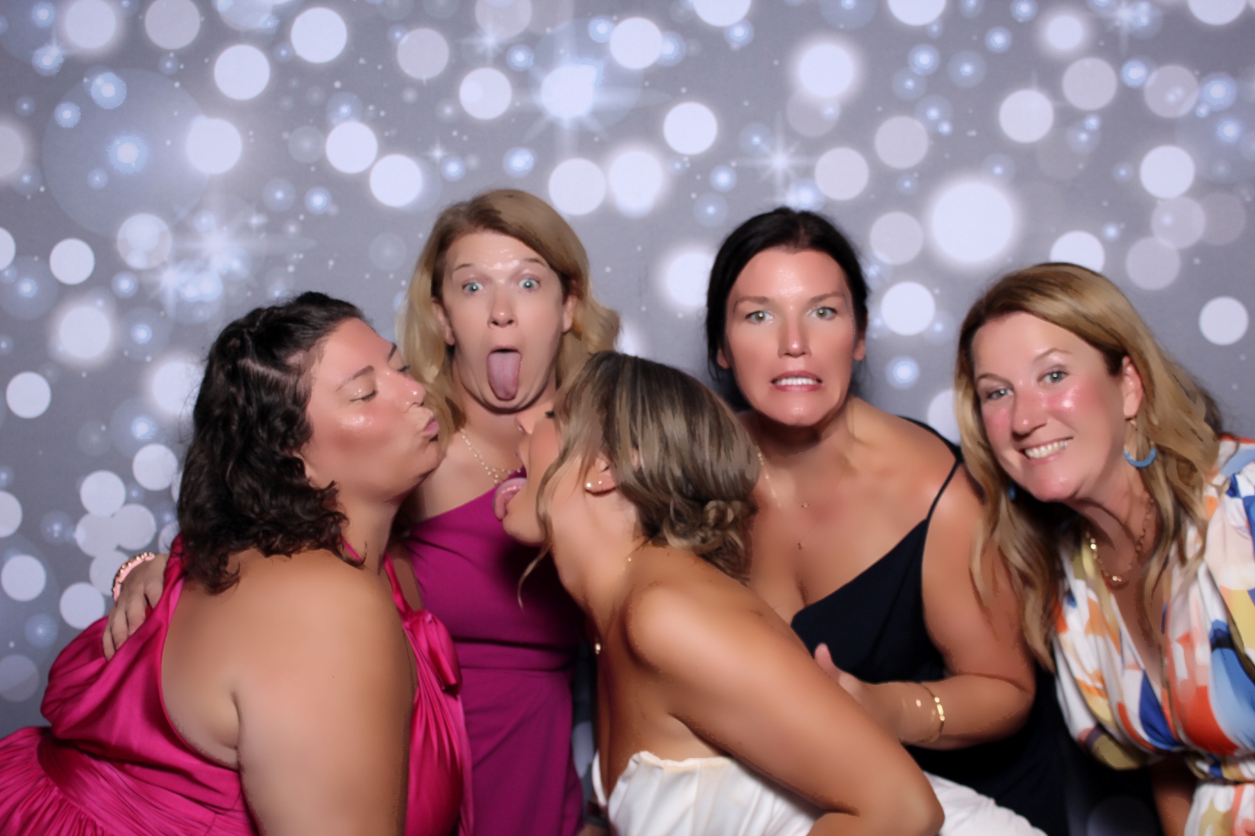 DeChant | View more photos from the event at gallery.photoboothcincy.com/u/PhotoBoothCincy/DeChant