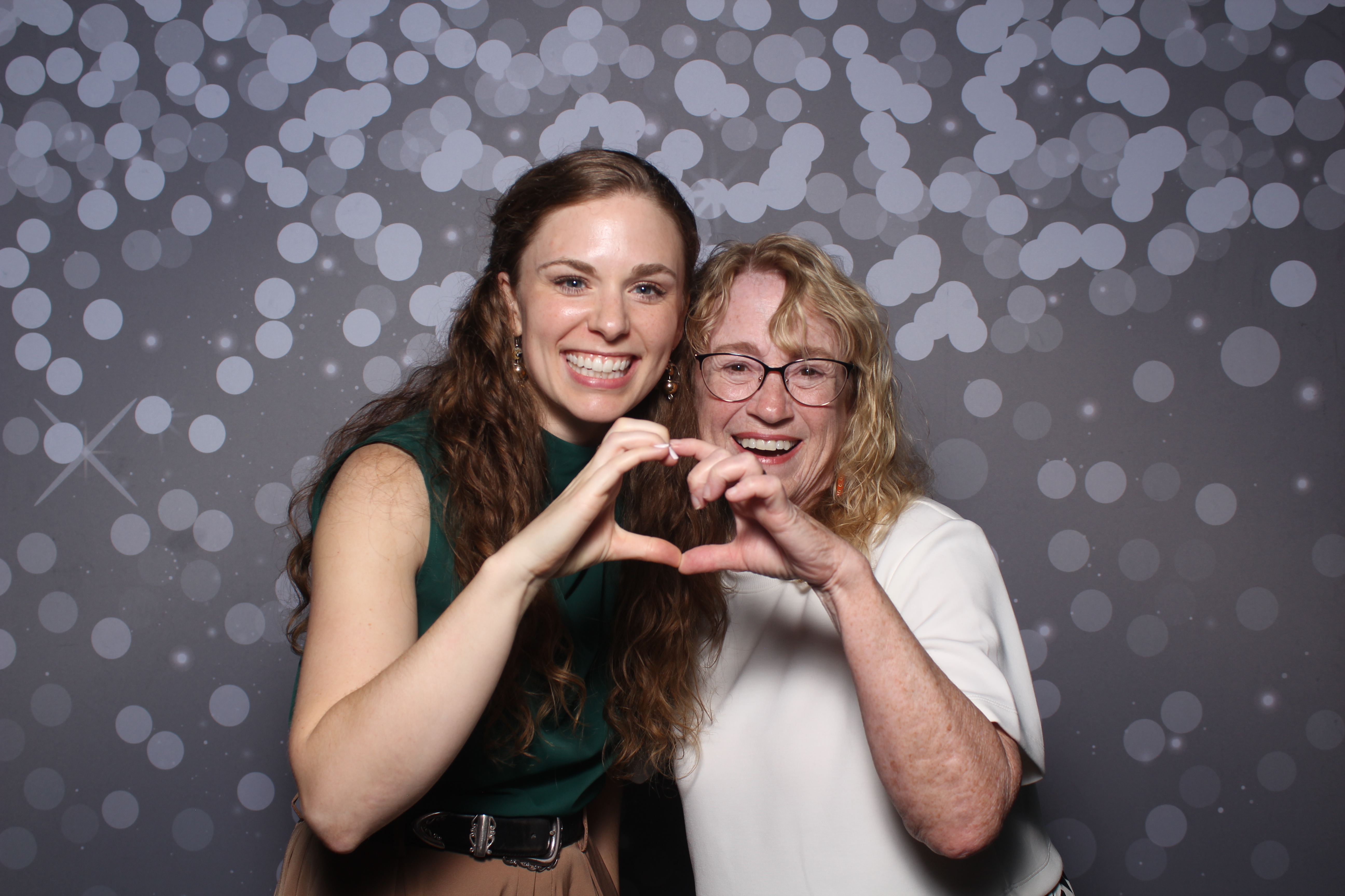 Deborah Birthday Party | View more photos from the event at gallery.photoboothcincy.com/u/PhotoBoothCincy/Deborah-Birthday-Party