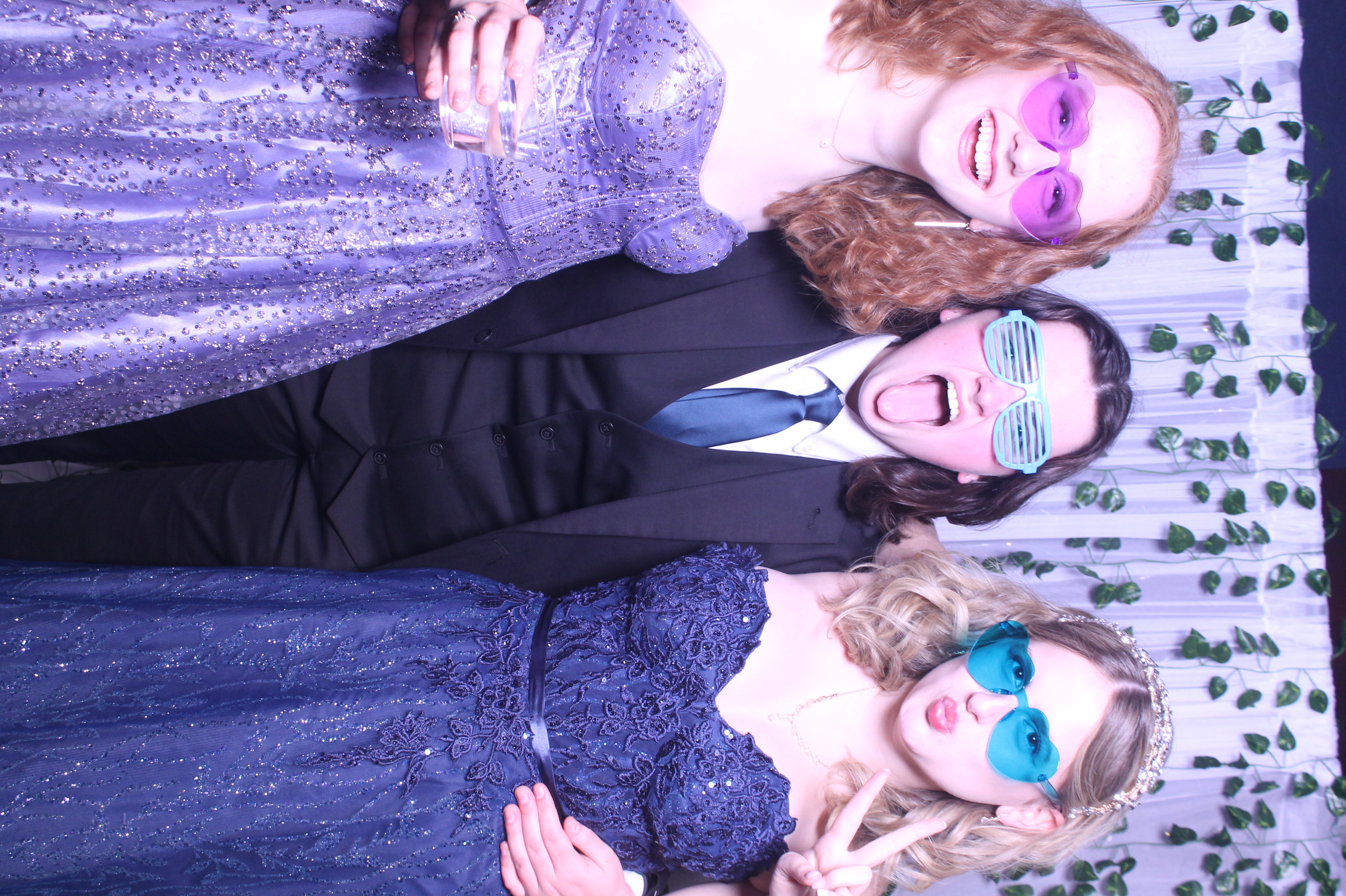 Deer Park Prom | View more photos from the event at gallery.photoboothcincy.com/u/PhotoBoothCincy/Deer-Park-Prom