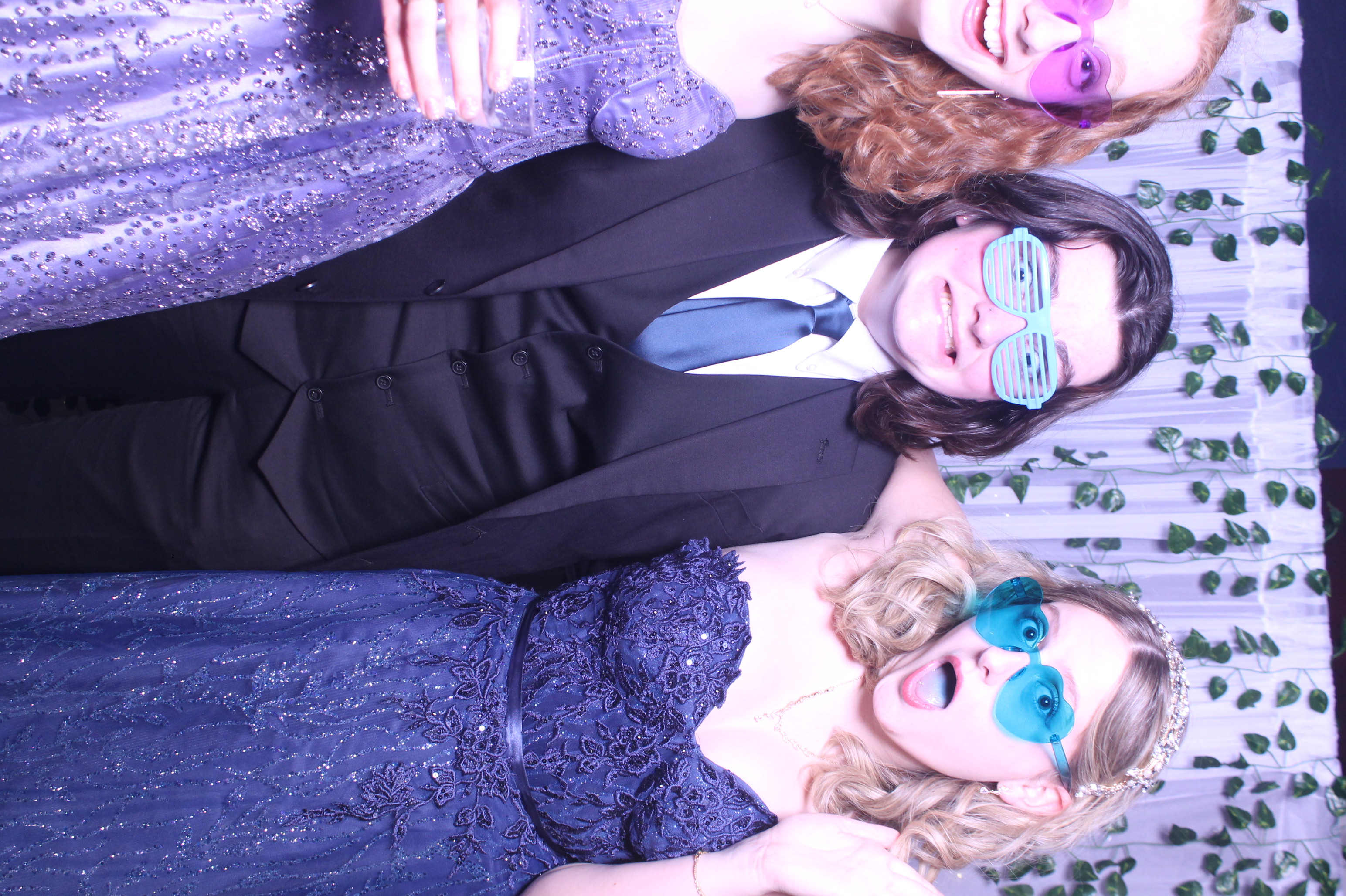 Deer Park Prom | View more photos from the event at gallery.photoboothcincy.com/u/PhotoBoothCincy/Deer-Park-Prom