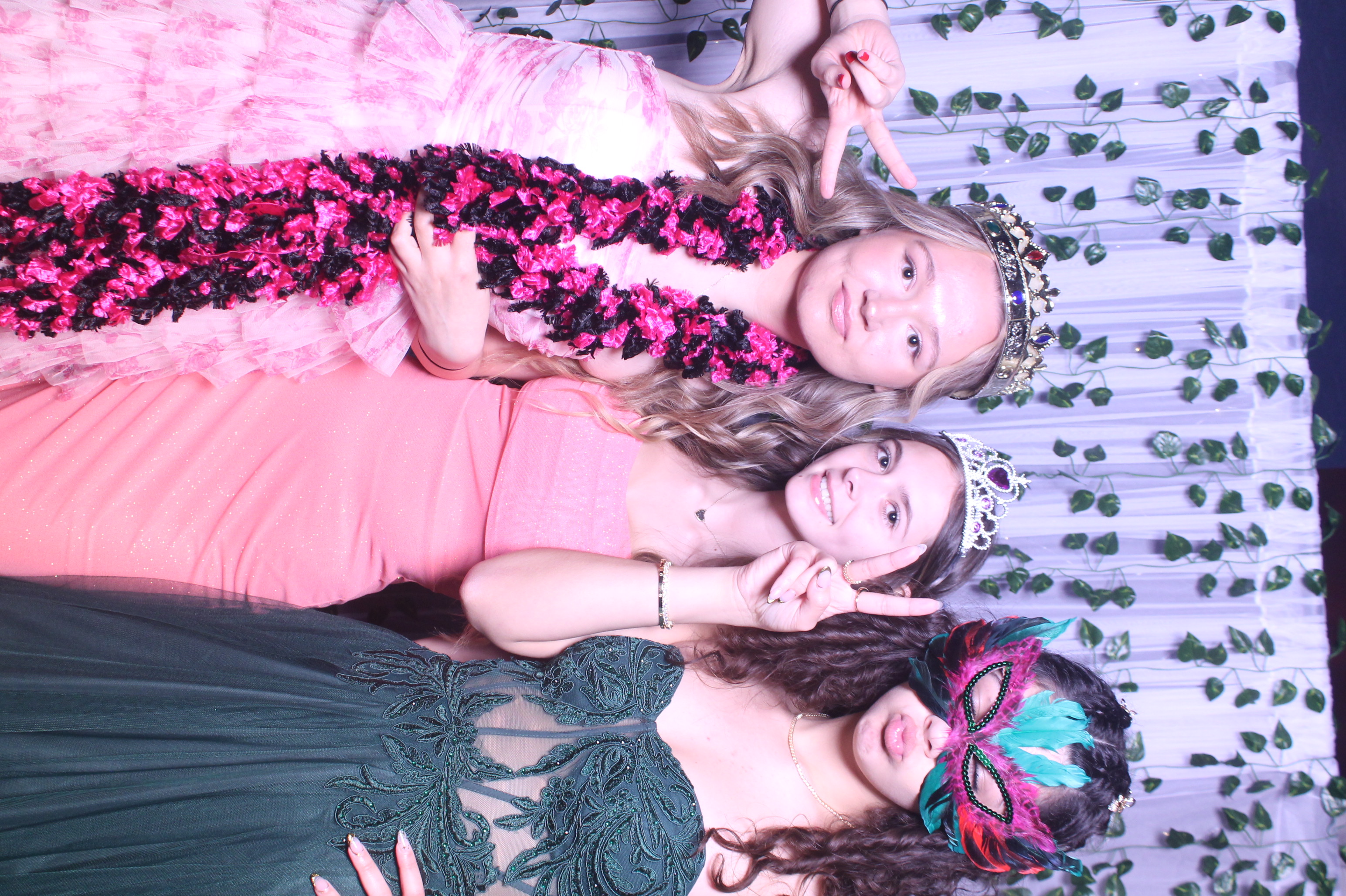 Deer Park Prom | View more photos from the event at gallery.photoboothcincy.com/u/PhotoBoothCincy/Deer-Park-Prom