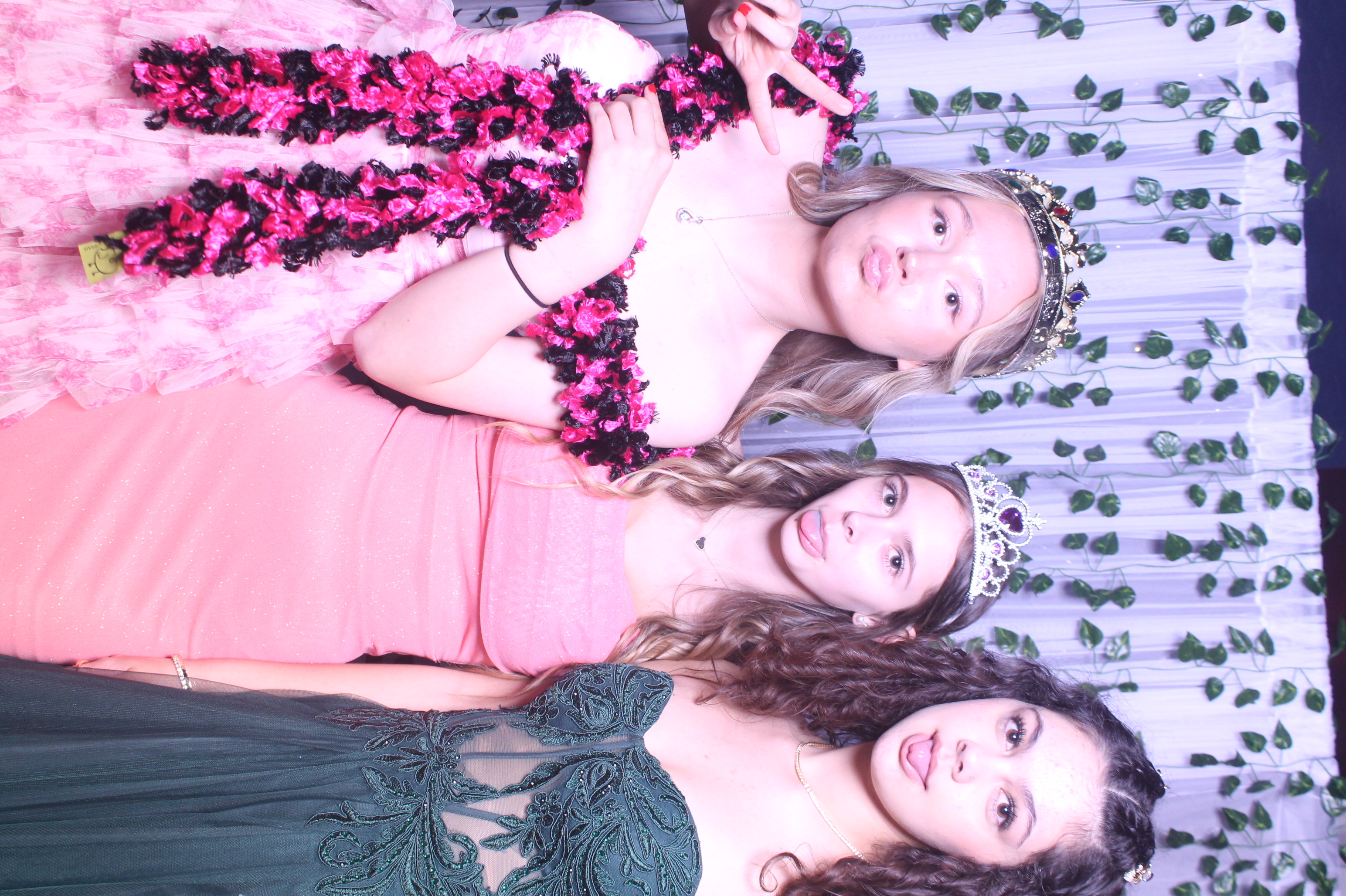 Deer Park Prom | View more photos from the event at gallery.photoboothcincy.com/u/PhotoBoothCincy/Deer-Park-Prom