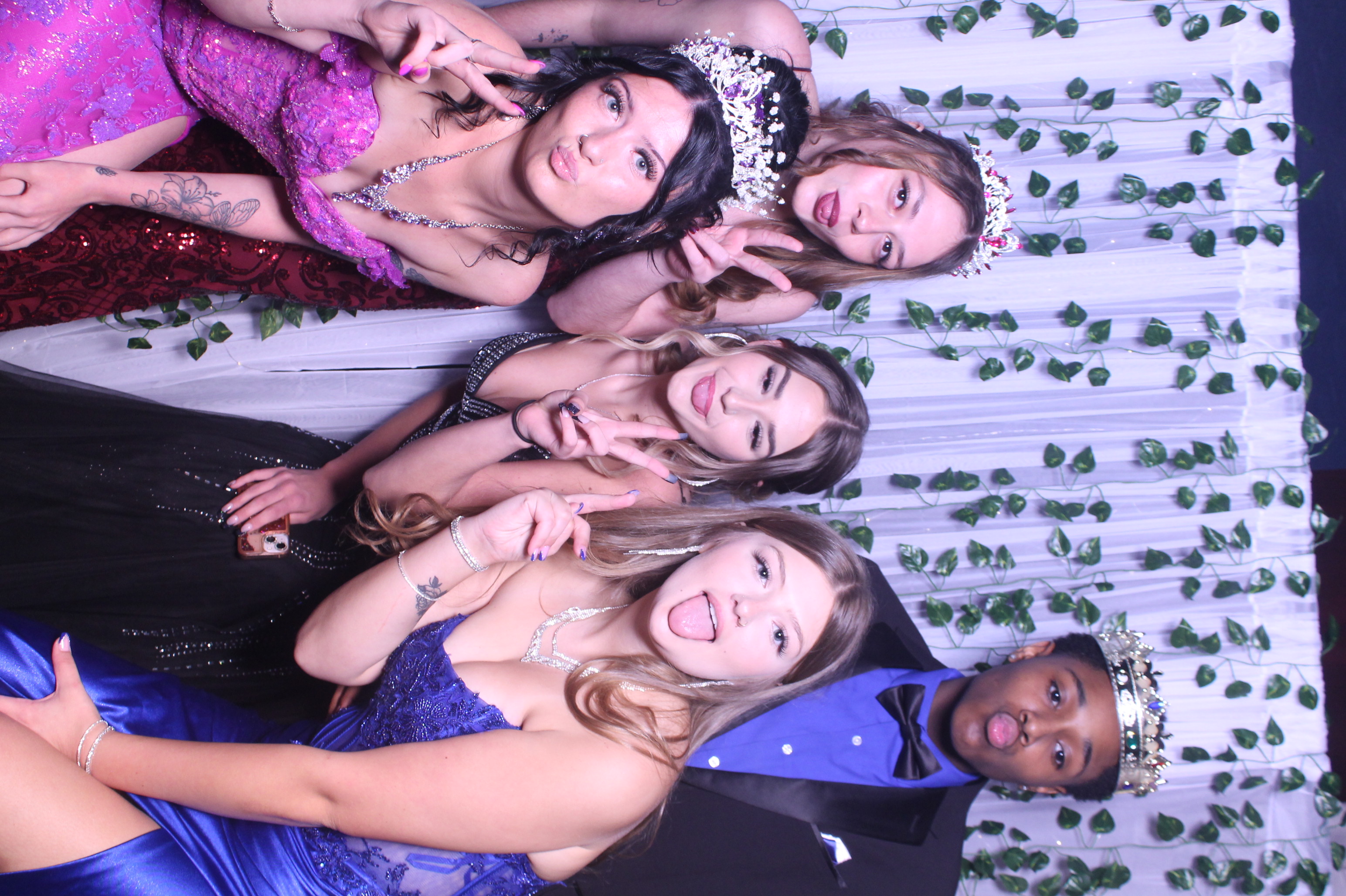 Deer Park Prom | View more photos from the event at gallery.photoboothcincy.com/u/PhotoBoothCincy/Deer-Park-Prom