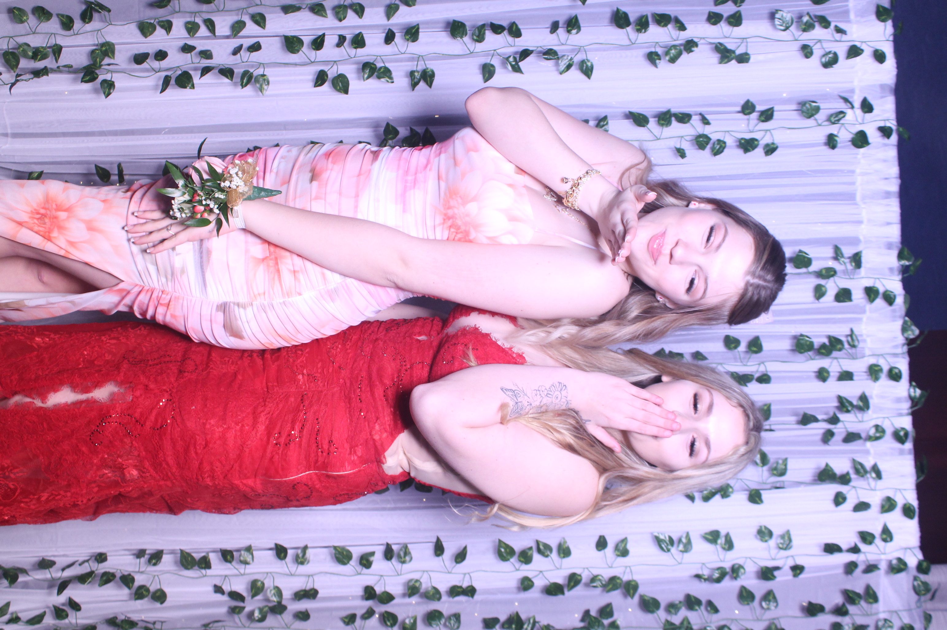 Deer Park Prom | View more photos from the event at gallery.photoboothcincy.com/u/PhotoBoothCincy/Deer-Park-Prom