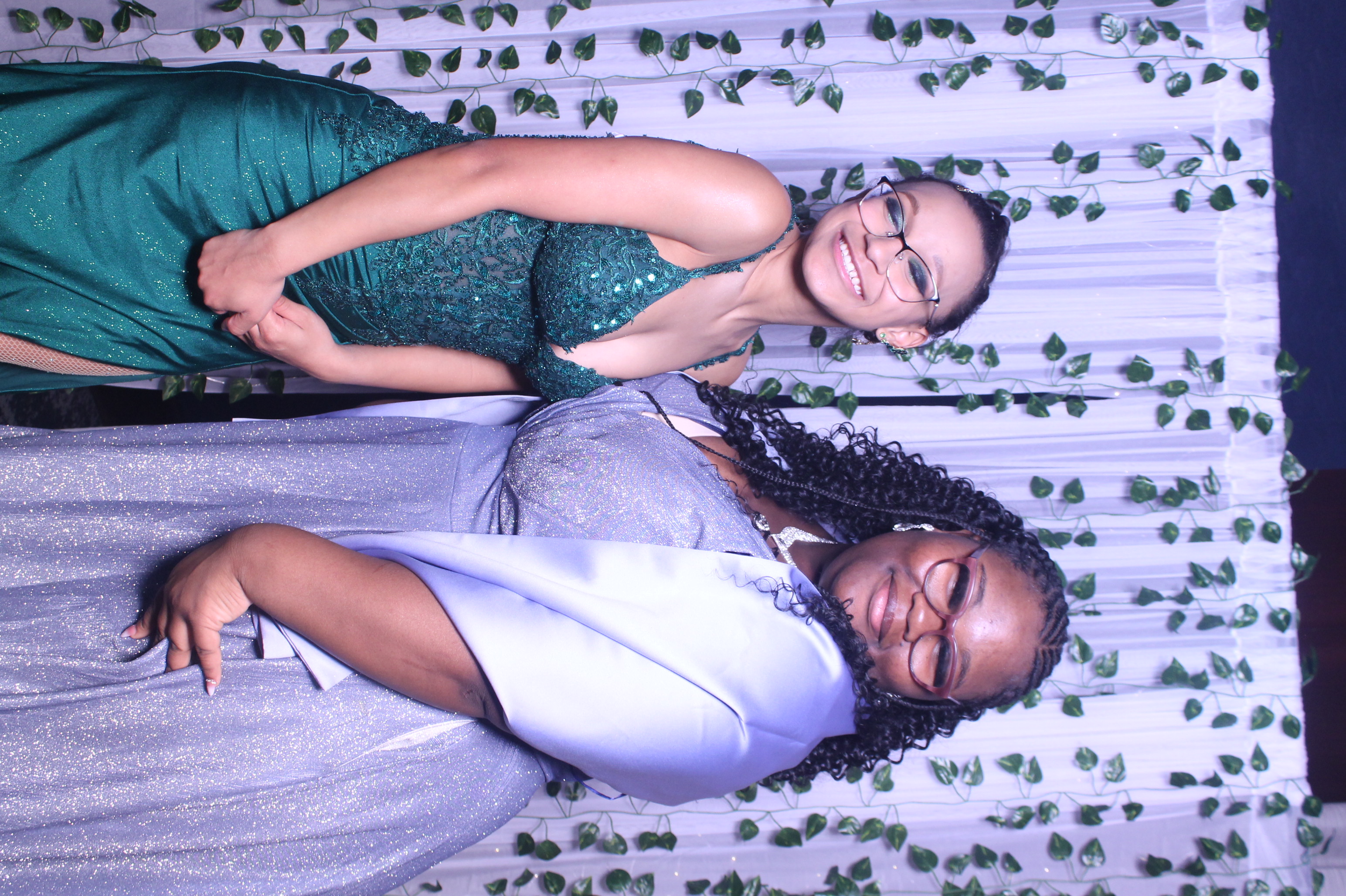Deer Park Prom | View more photos from the event at gallery.photoboothcincy.com/u/PhotoBoothCincy/Deer-Park-Prom