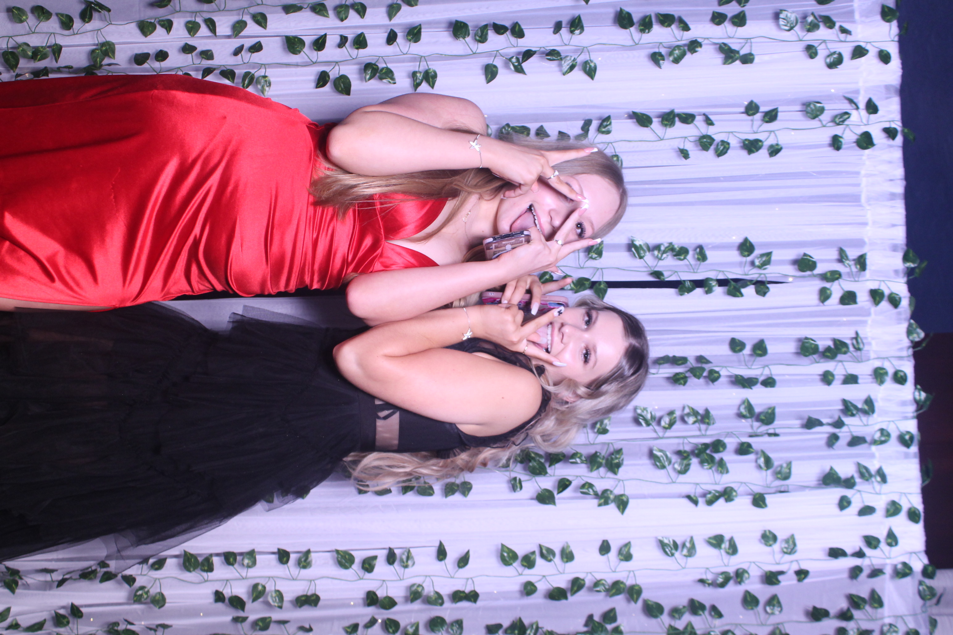 Deer Park Prom | View more photos from the event at gallery.photoboothcincy.com/u/PhotoBoothCincy/Deer-Park-Prom