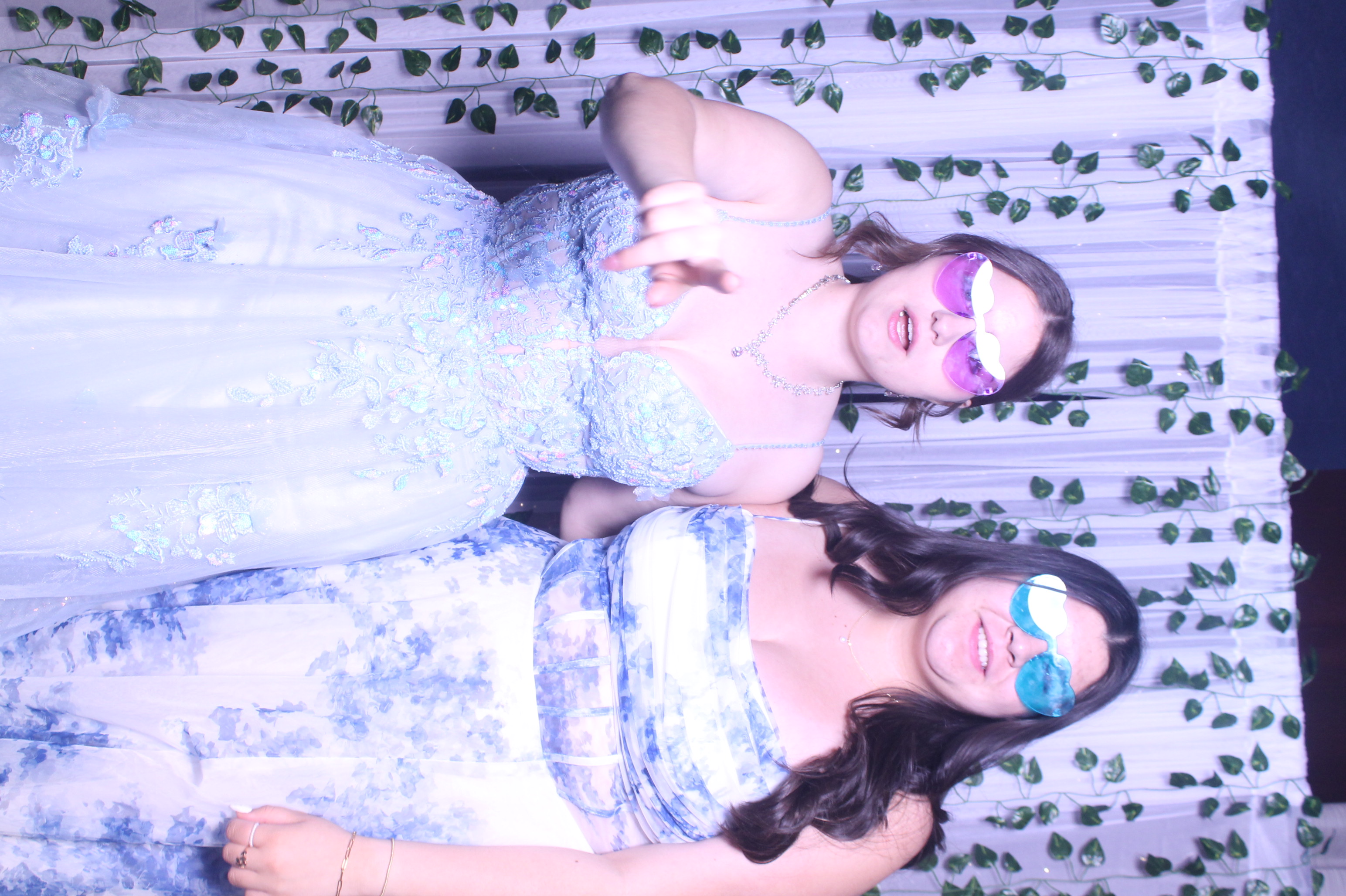 Deer Park Prom | View more photos from the event at gallery.photoboothcincy.com/u/PhotoBoothCincy/Deer-Park-Prom