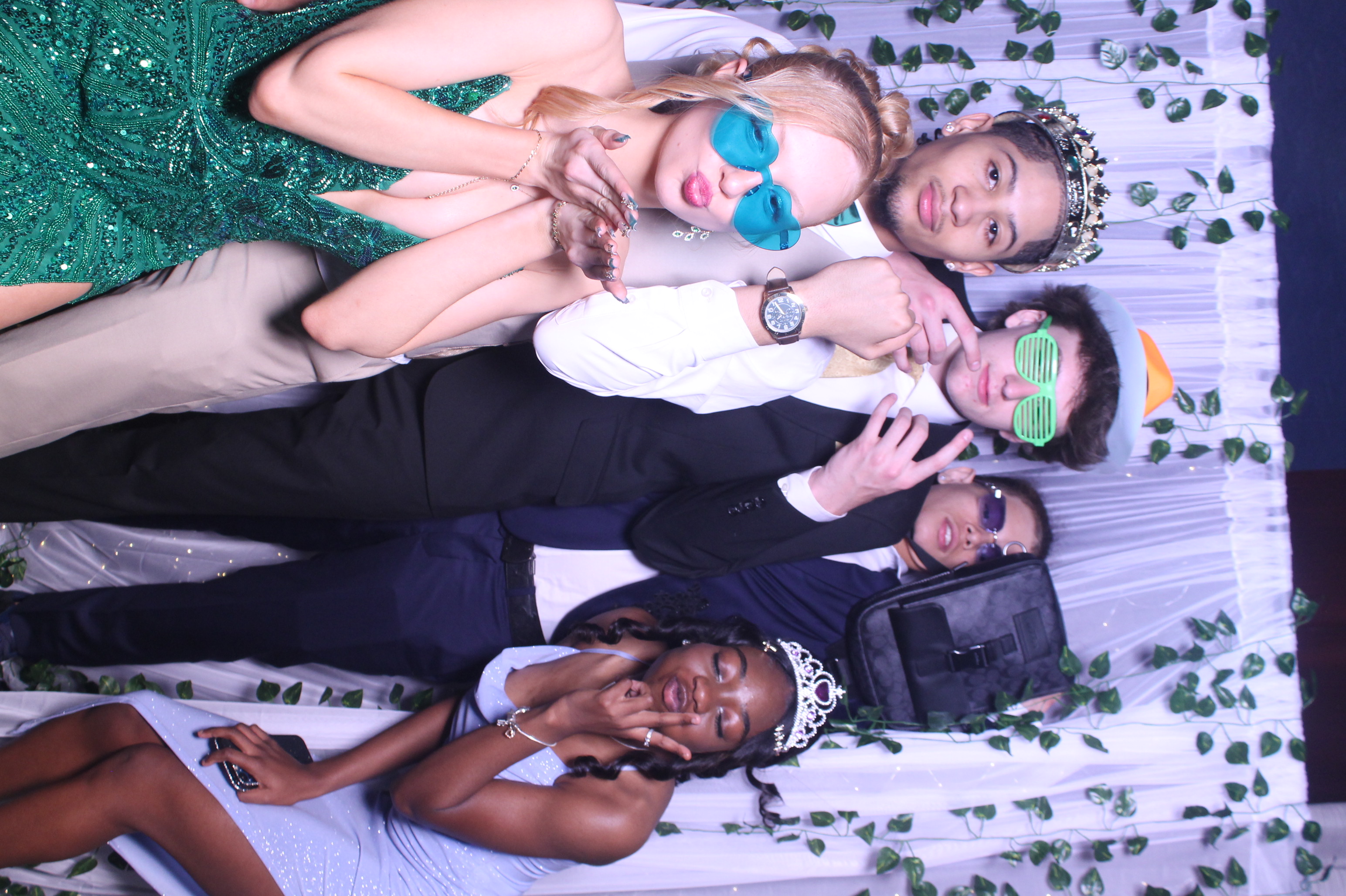 Deer Park Prom | View more photos from the event at gallery.photoboothcincy.com/u/PhotoBoothCincy/Deer-Park-Prom