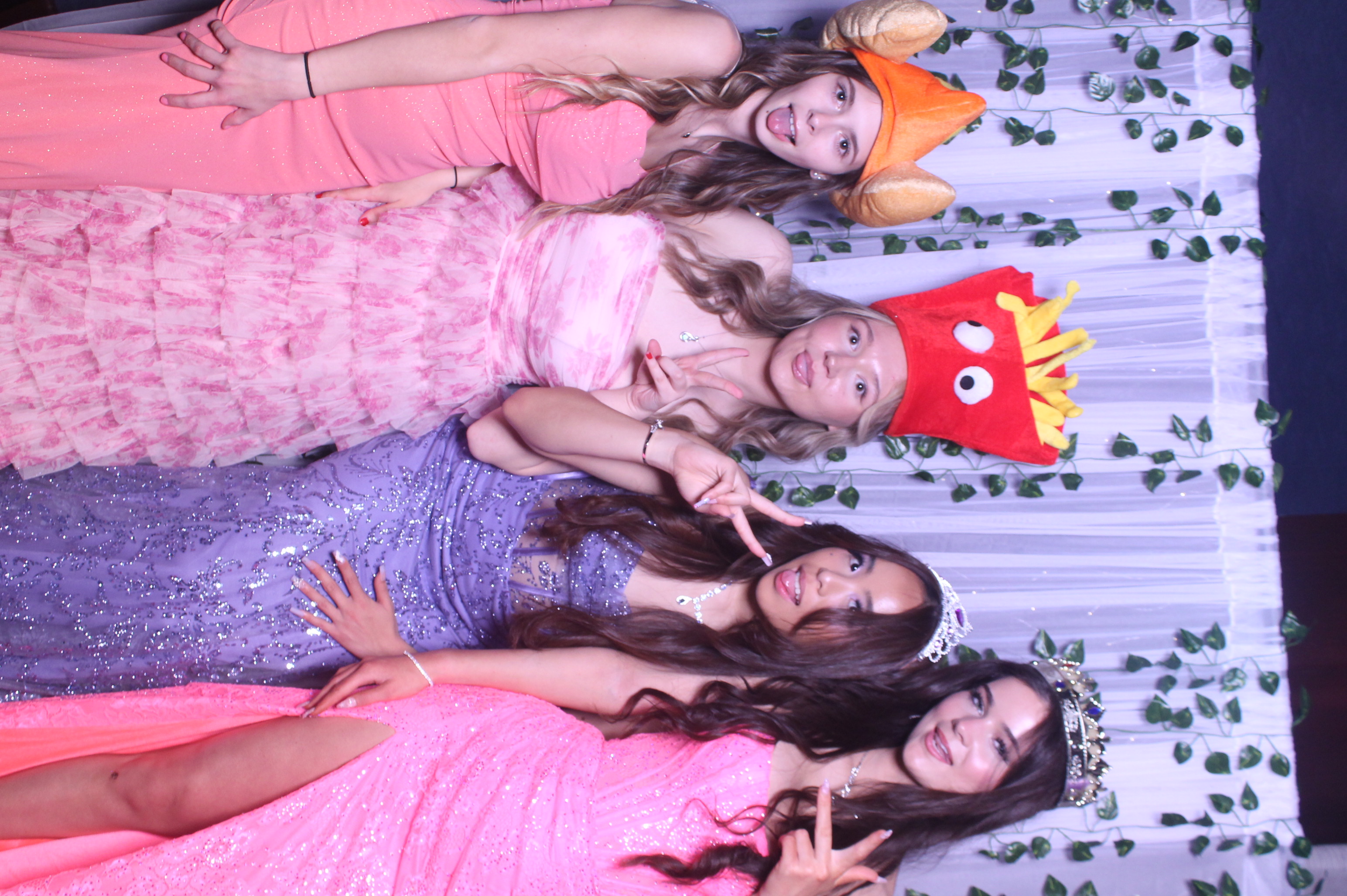 Deer Park Prom | View more photos from the event at gallery.photoboothcincy.com/u/PhotoBoothCincy/Deer-Park-Prom