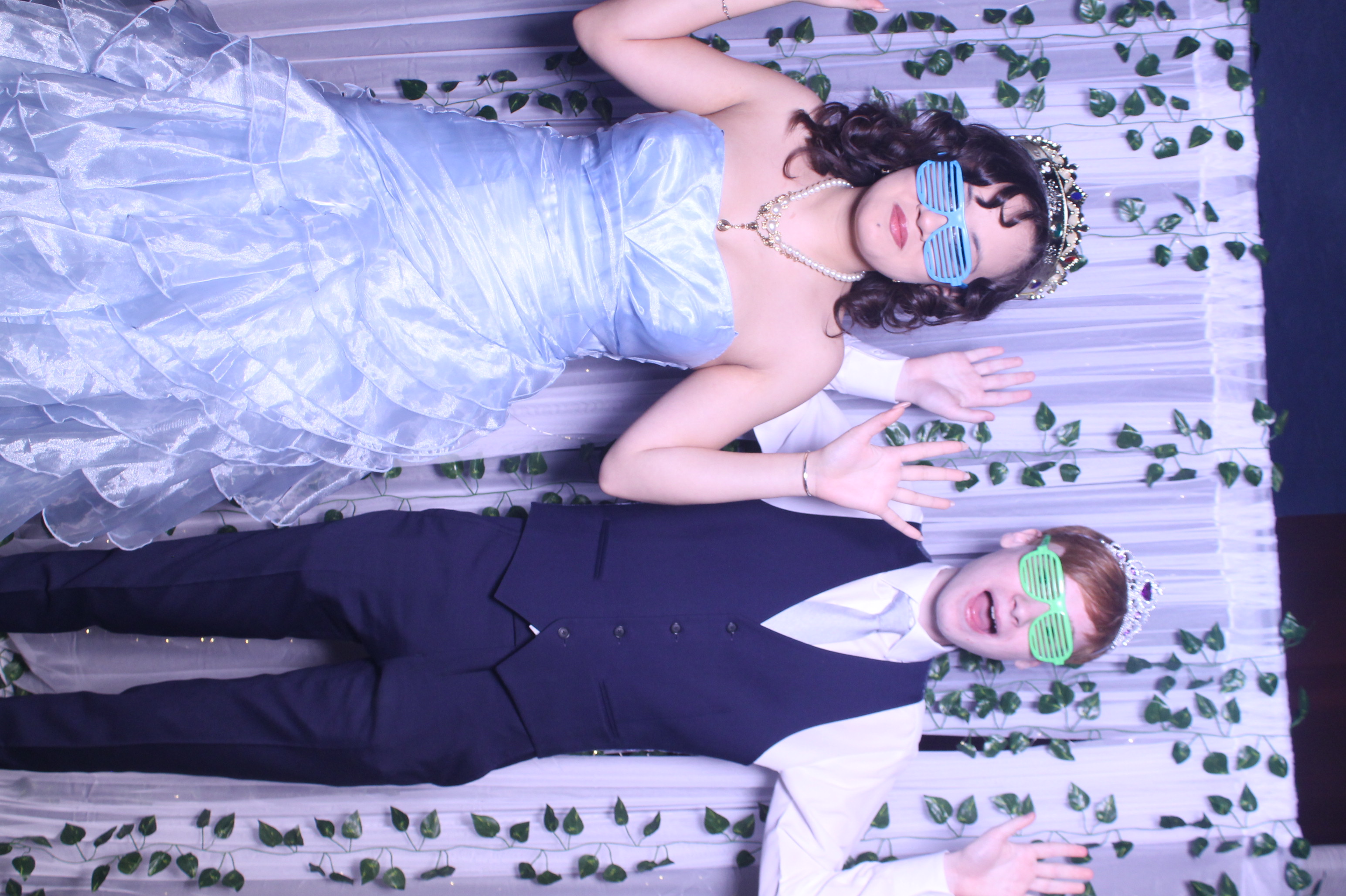 Deer Park Prom | View more photos from the event at gallery.photoboothcincy.com/u/PhotoBoothCincy/Deer-Park-Prom