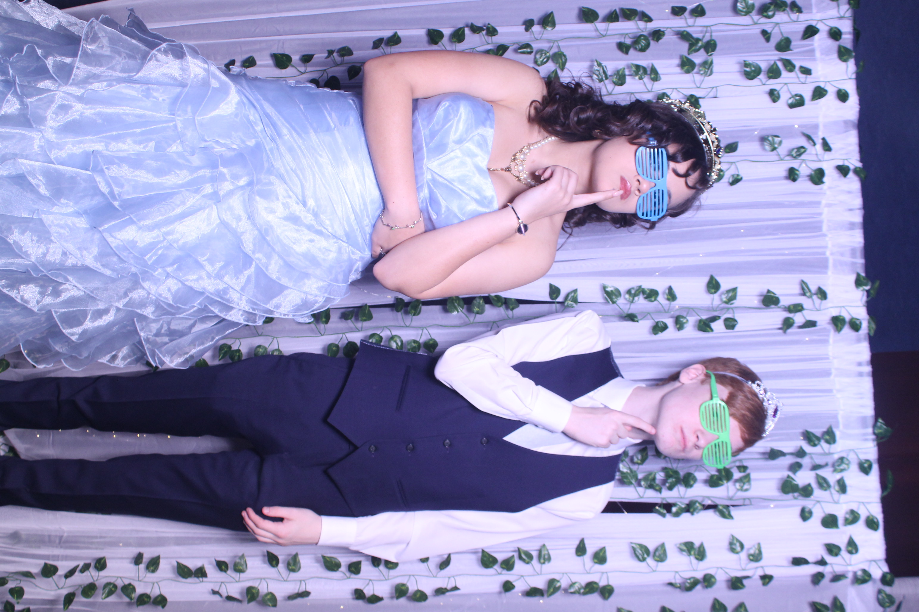 Deer Park Prom | View more photos from the event at gallery.photoboothcincy.com/u/PhotoBoothCincy/Deer-Park-Prom