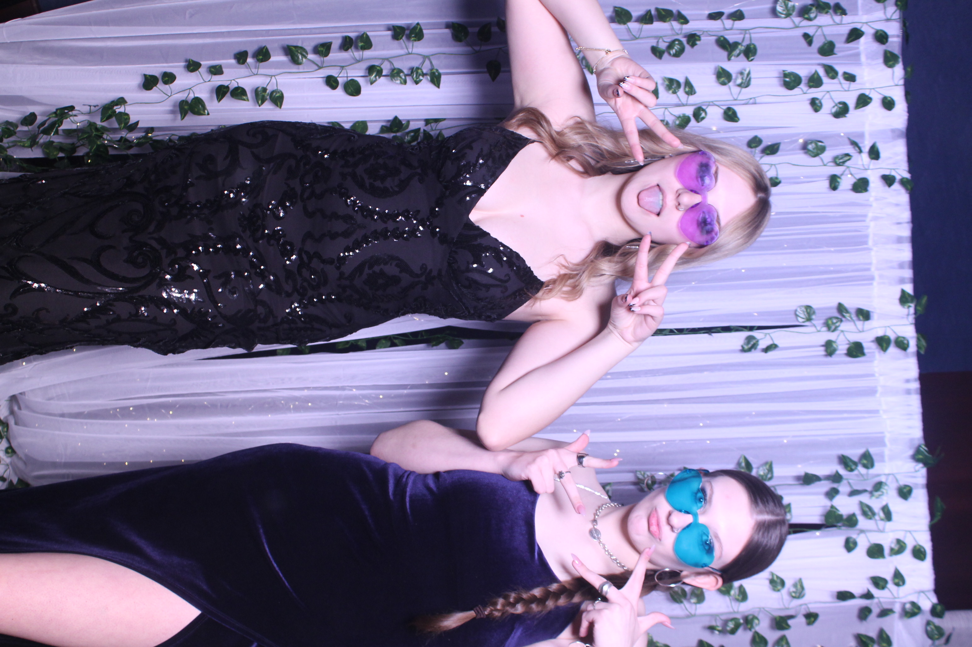 Deer Park Prom | View more photos from the event at gallery.photoboothcincy.com/u/PhotoBoothCincy/Deer-Park-Prom