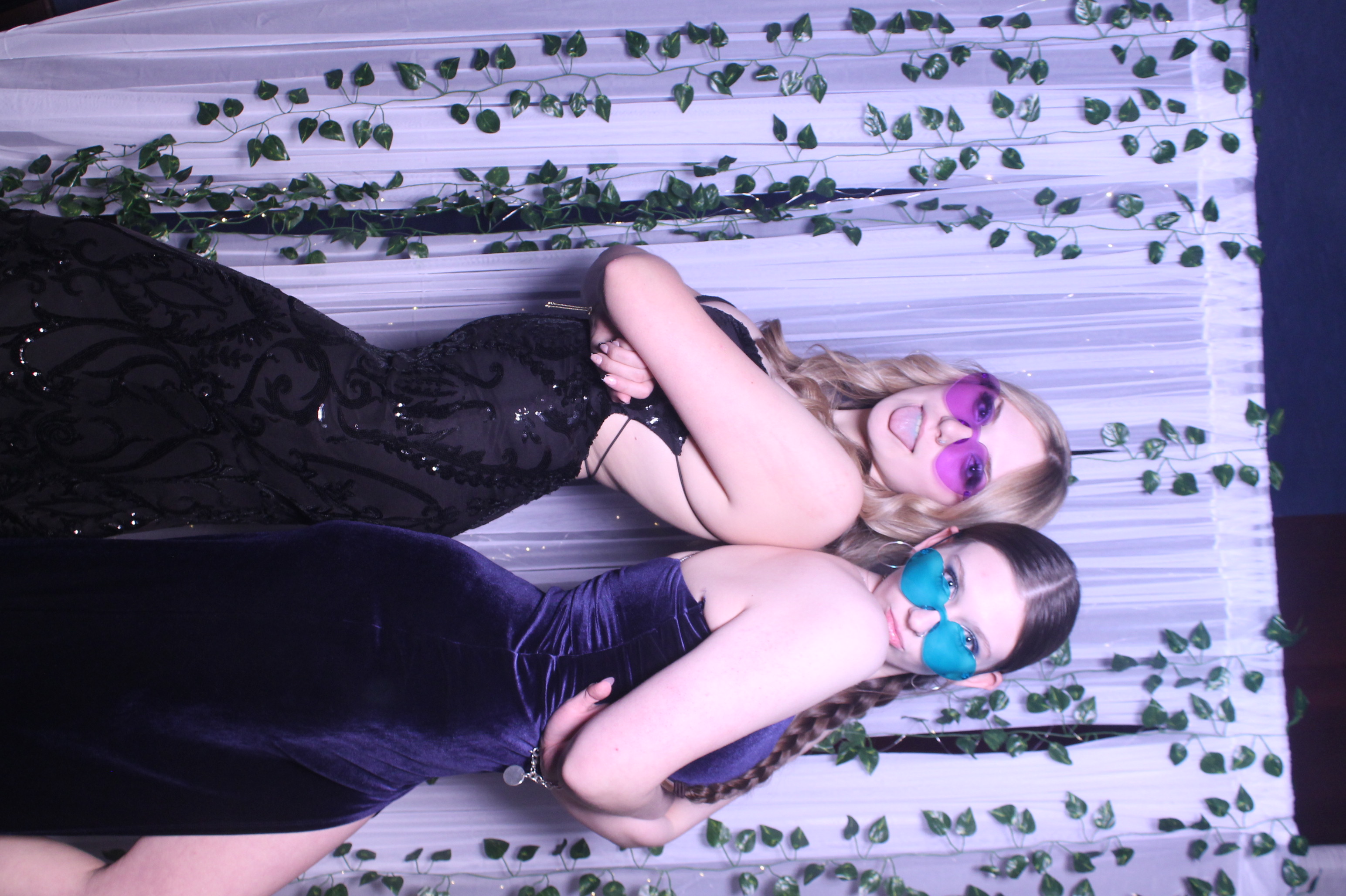 Deer Park Prom | View more photos from the event at gallery.photoboothcincy.com/u/PhotoBoothCincy/Deer-Park-Prom