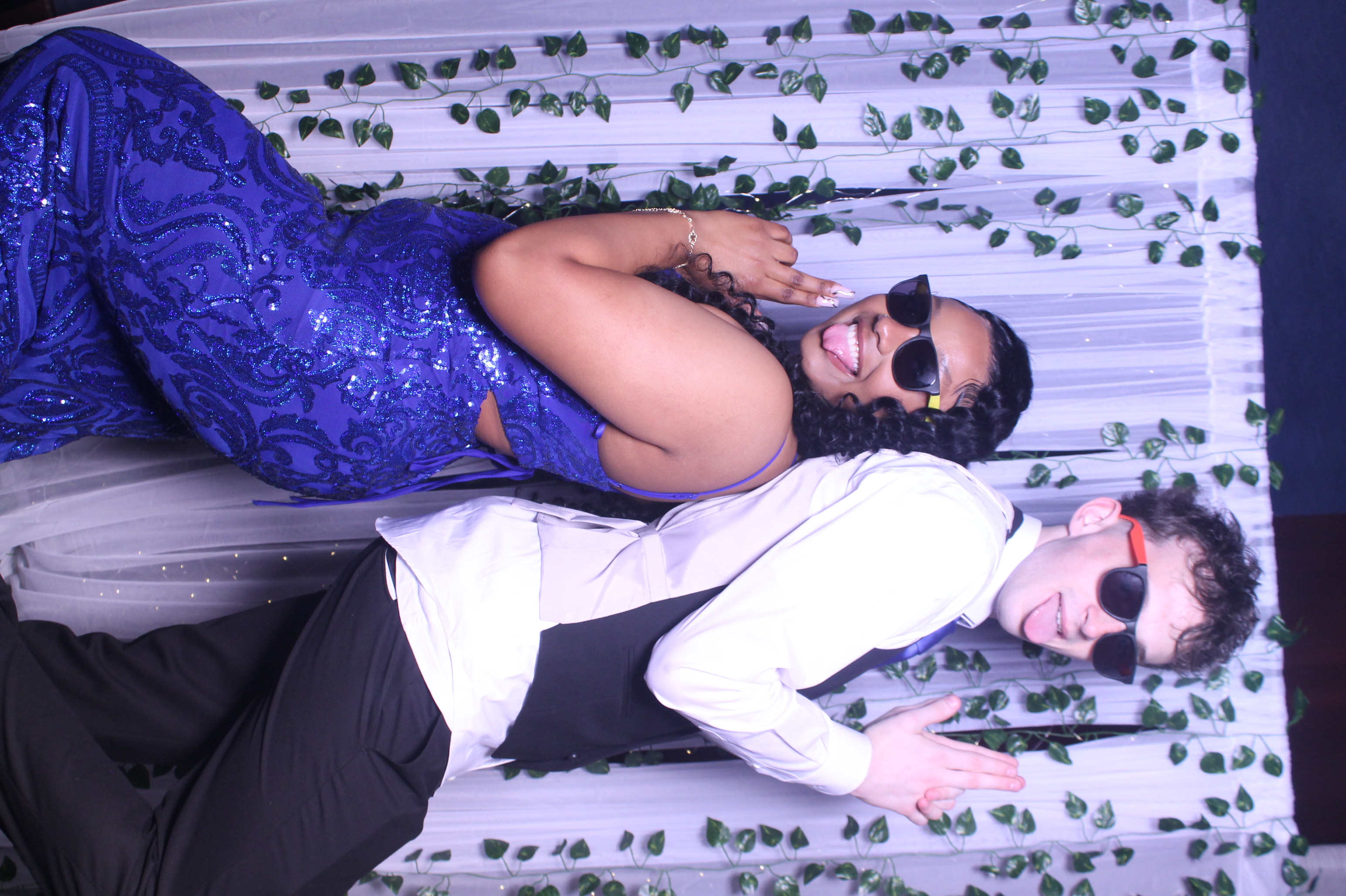 Deer Park Prom | View more photos from the event at gallery.photoboothcincy.com/u/PhotoBoothCincy/Deer-Park-Prom