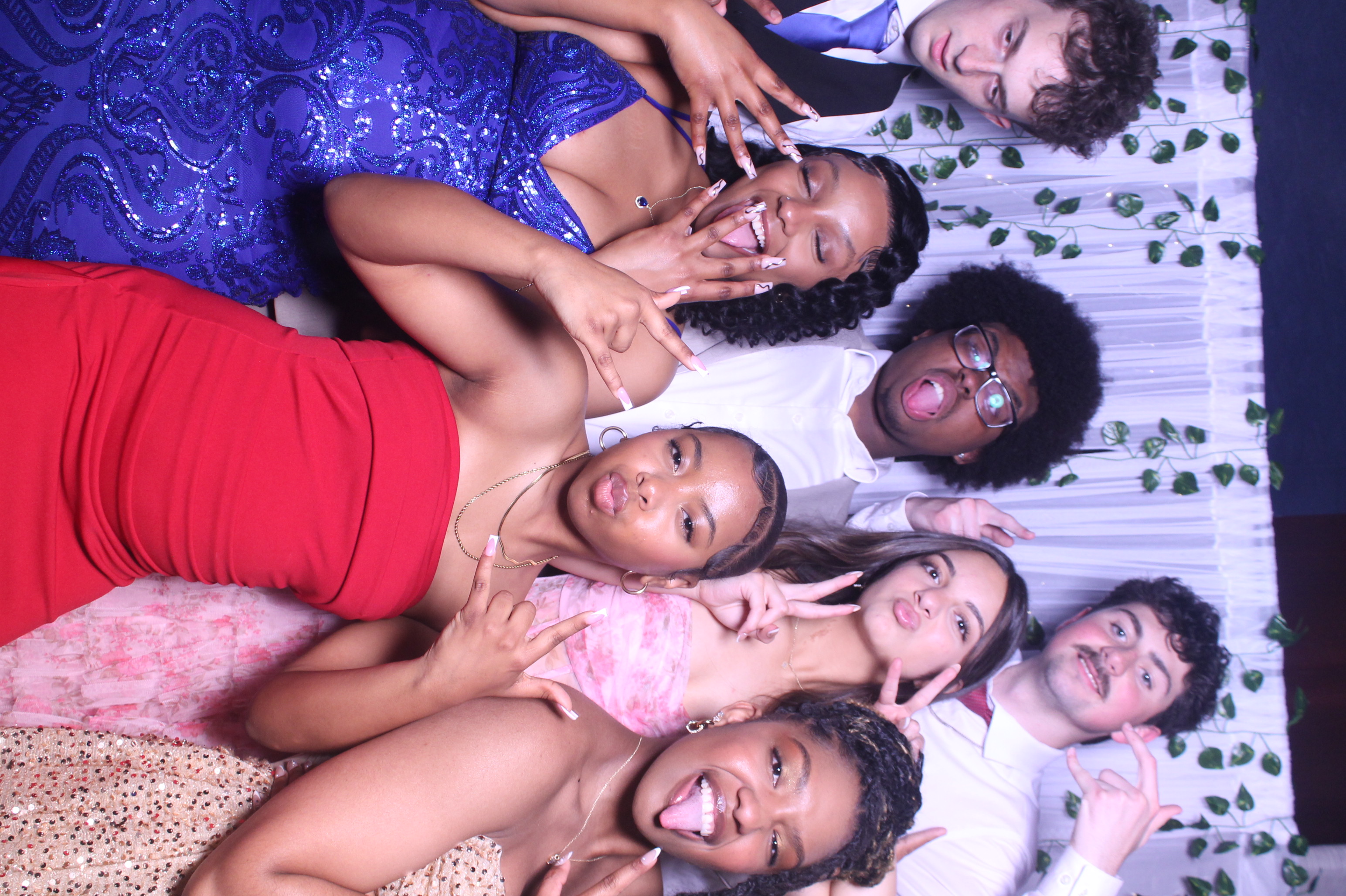 Deer Park Prom | View more photos from the event at gallery.photoboothcincy.com/u/PhotoBoothCincy/Deer-Park-Prom