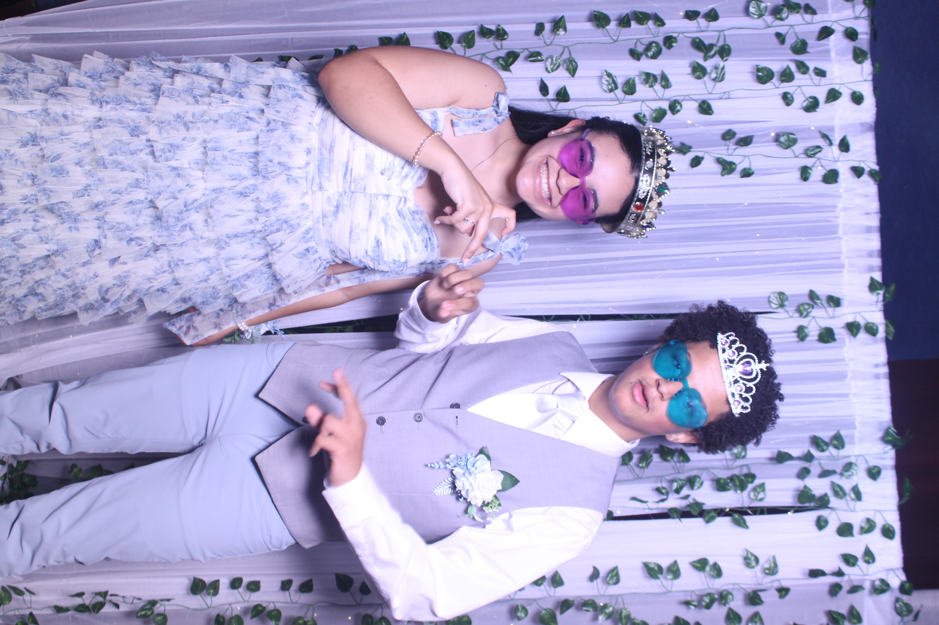 Deer Park Prom | View more photos from the event at gallery.photoboothcincy.com/u/PhotoBoothCincy/Deer-Park-Prom