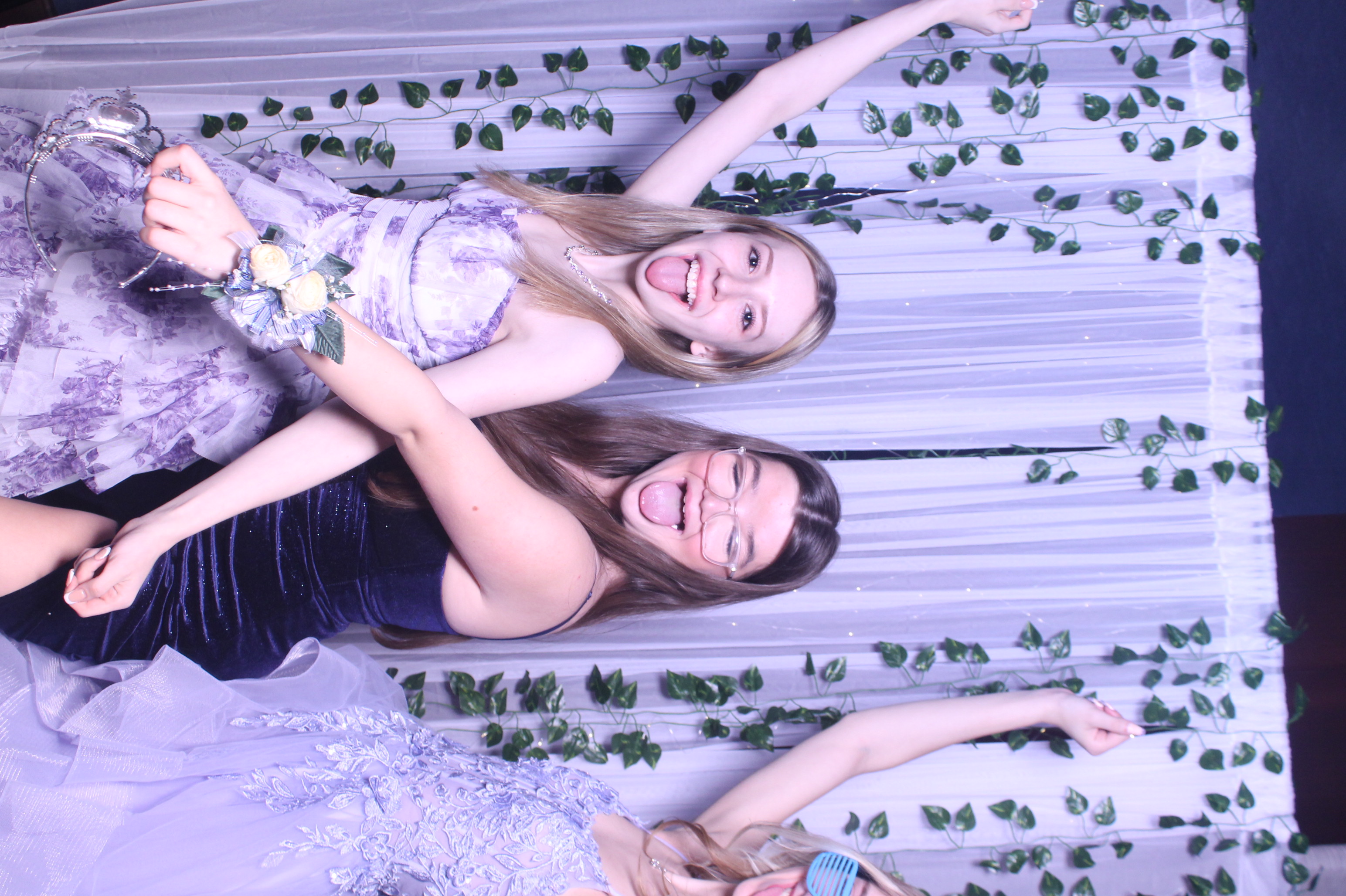 Deer Park Prom | View more photos from the event at gallery.photoboothcincy.com/u/PhotoBoothCincy/Deer-Park-Prom