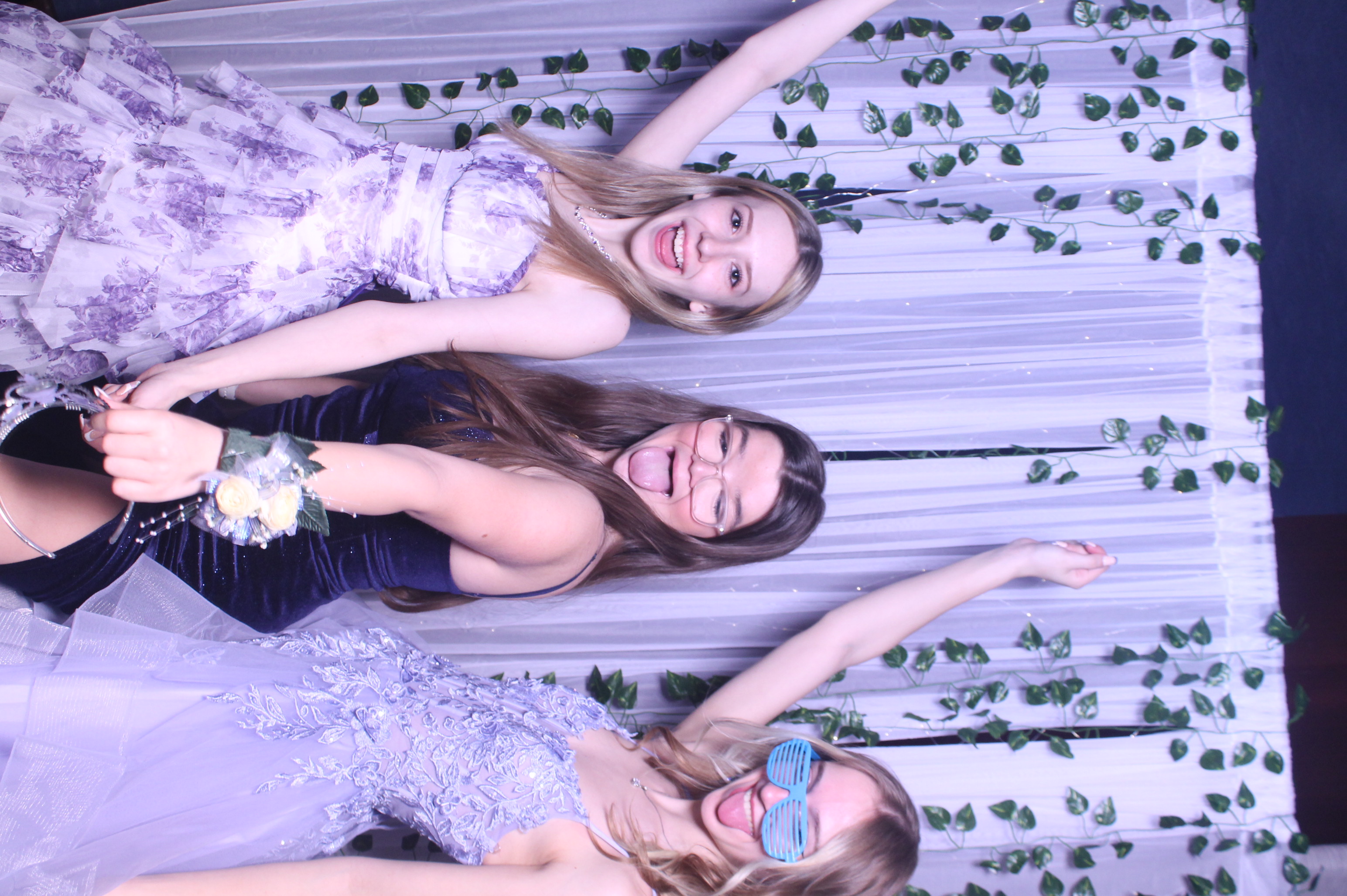 Deer Park Prom | View more photos from the event at gallery.photoboothcincy.com/u/PhotoBoothCincy/Deer-Park-Prom