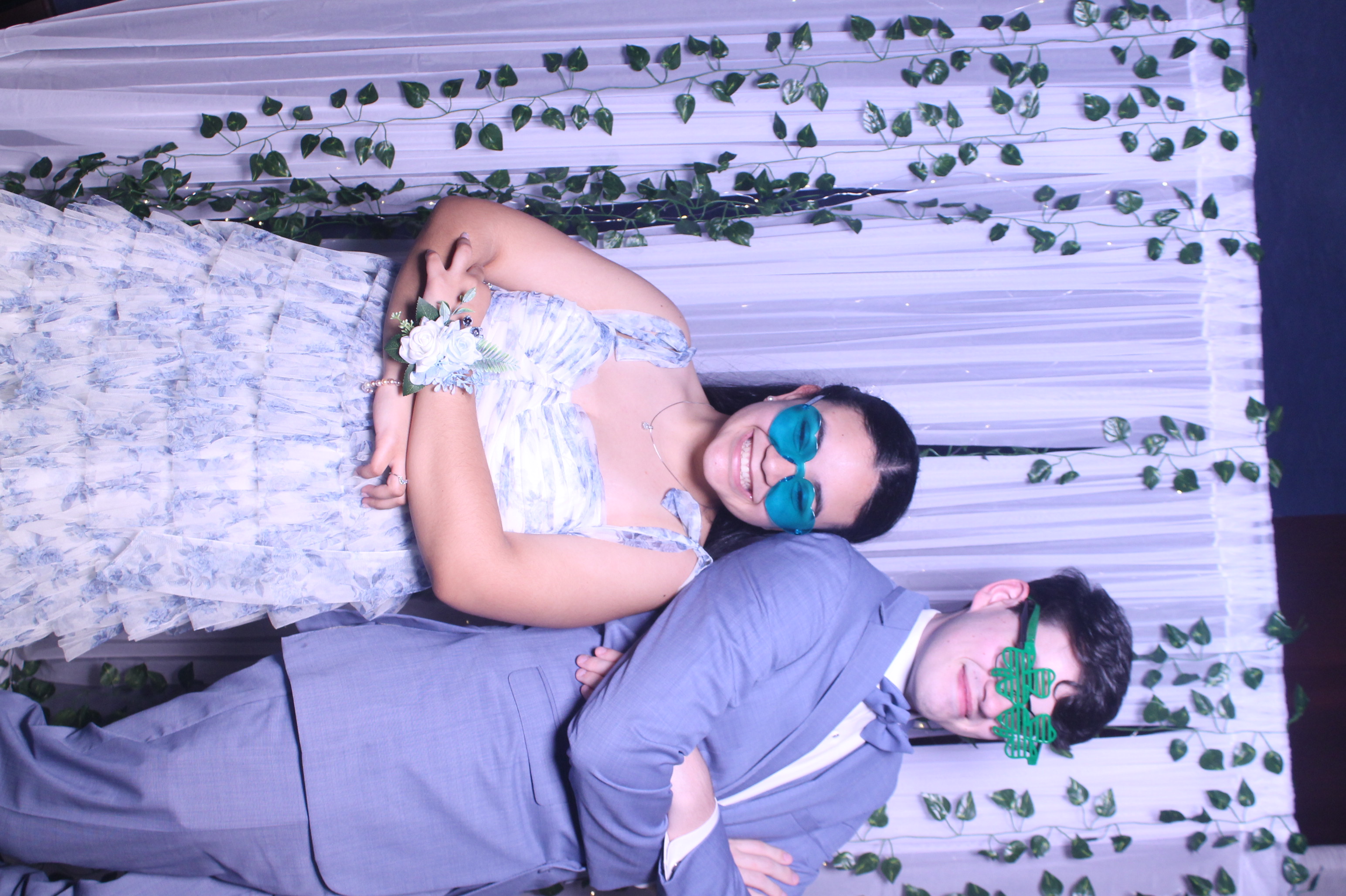 Deer Park Prom | View more photos from the event at gallery.photoboothcincy.com/u/PhotoBoothCincy/Deer-Park-Prom