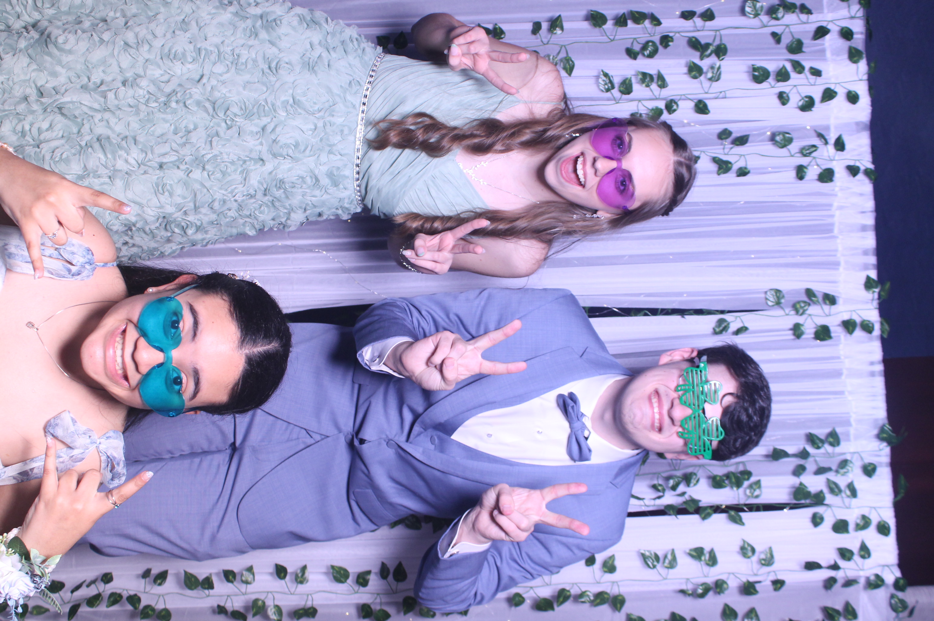 Deer Park Prom | View more photos from the event at gallery.photoboothcincy.com/u/PhotoBoothCincy/Deer-Park-Prom