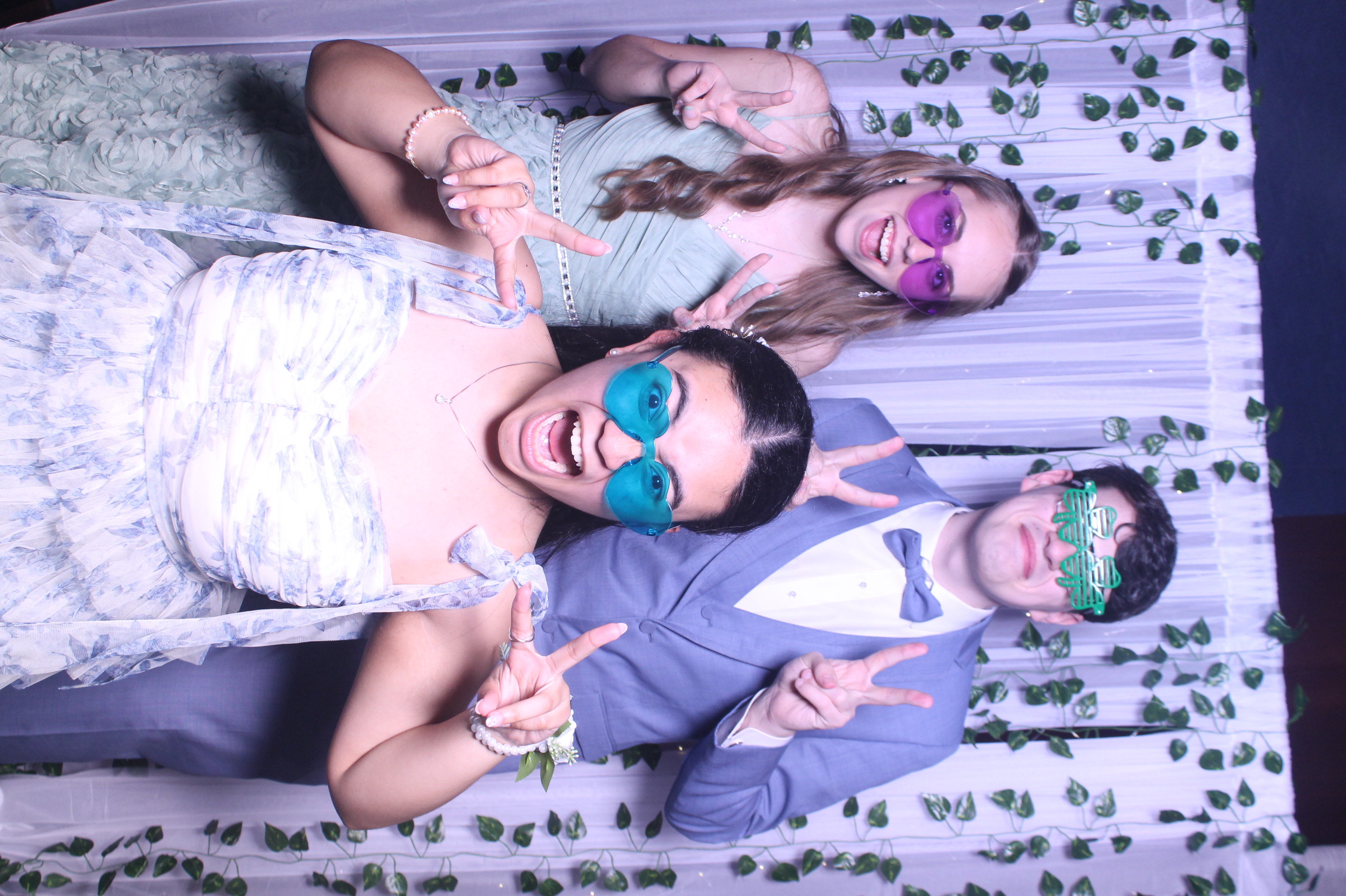 Deer Park Prom | View more photos from the event at gallery.photoboothcincy.com/u/PhotoBoothCincy/Deer-Park-Prom