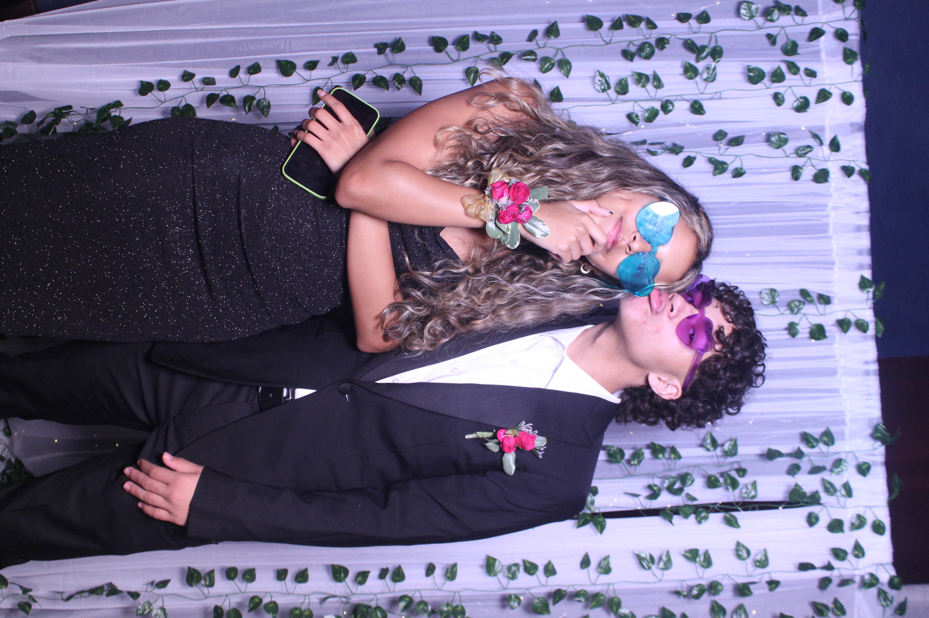 Deer Park Prom | View more photos from the event at gallery.photoboothcincy.com/u/PhotoBoothCincy/Deer-Park-Prom