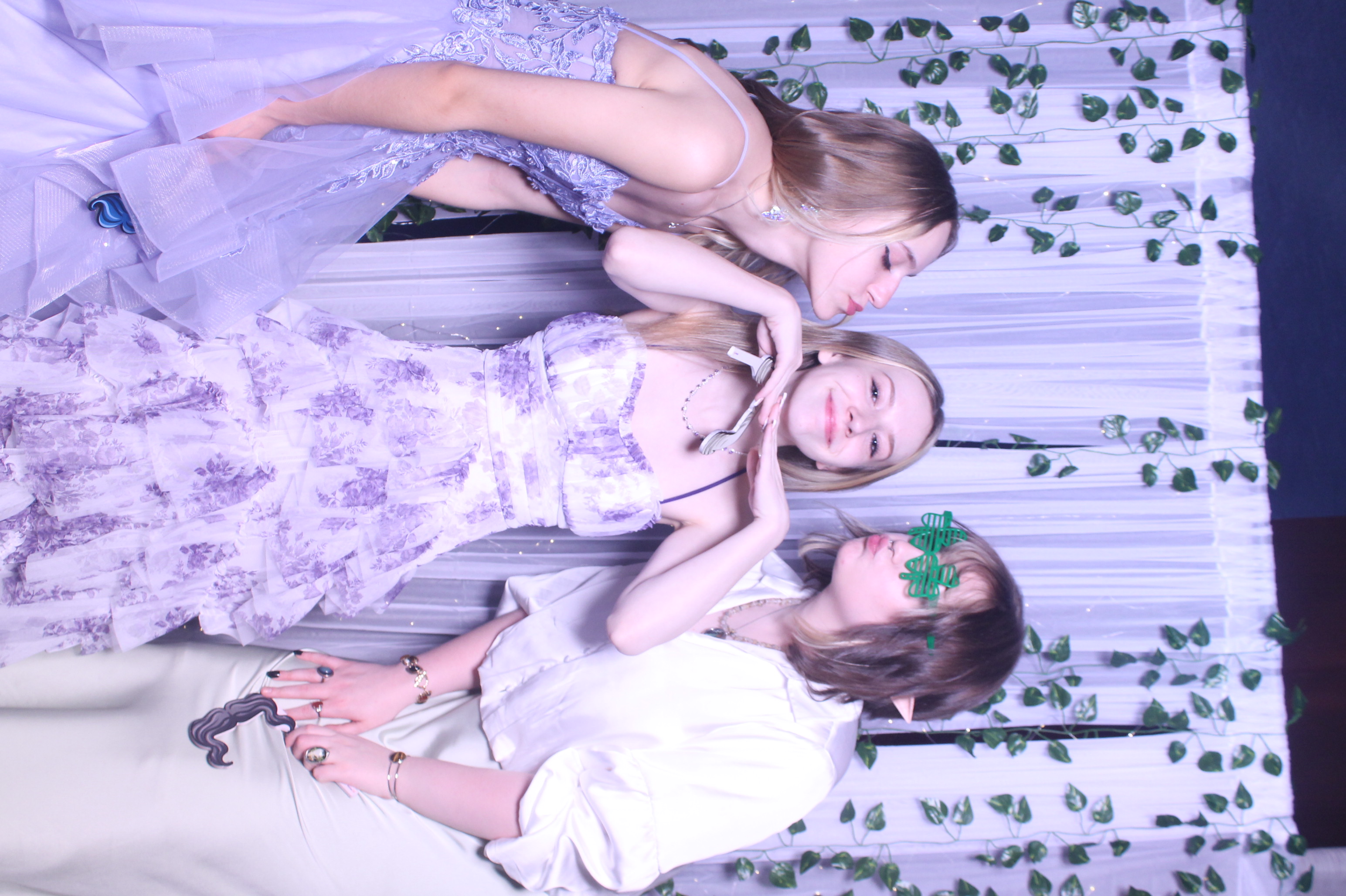 Deer Park Prom | View more photos from the event at gallery.photoboothcincy.com/u/PhotoBoothCincy/Deer-Park-Prom
