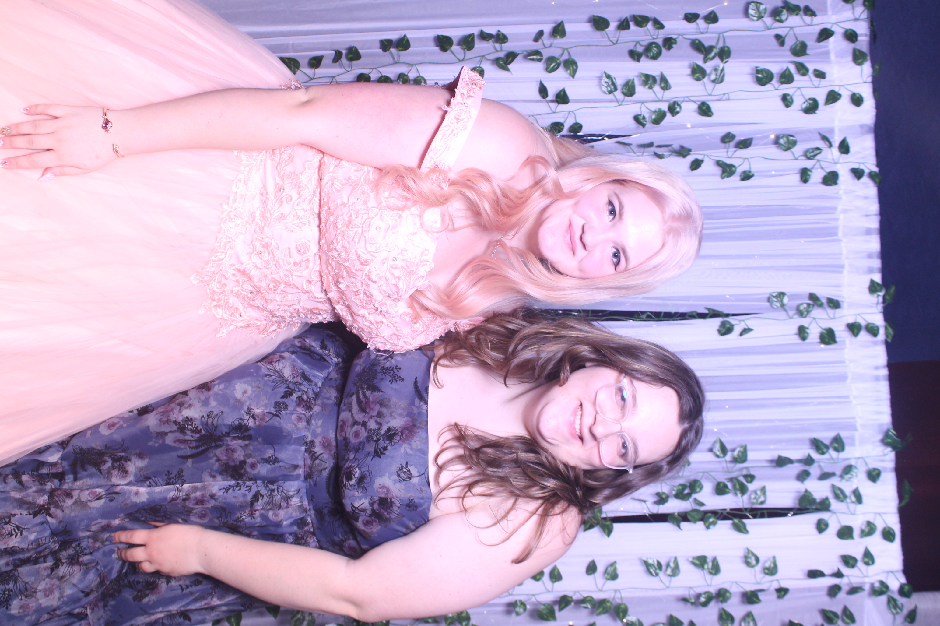 Deer Park Prom | View more photos from the event at gallery.photoboothcincy.com/u/PhotoBoothCincy/Deer-Park-Prom