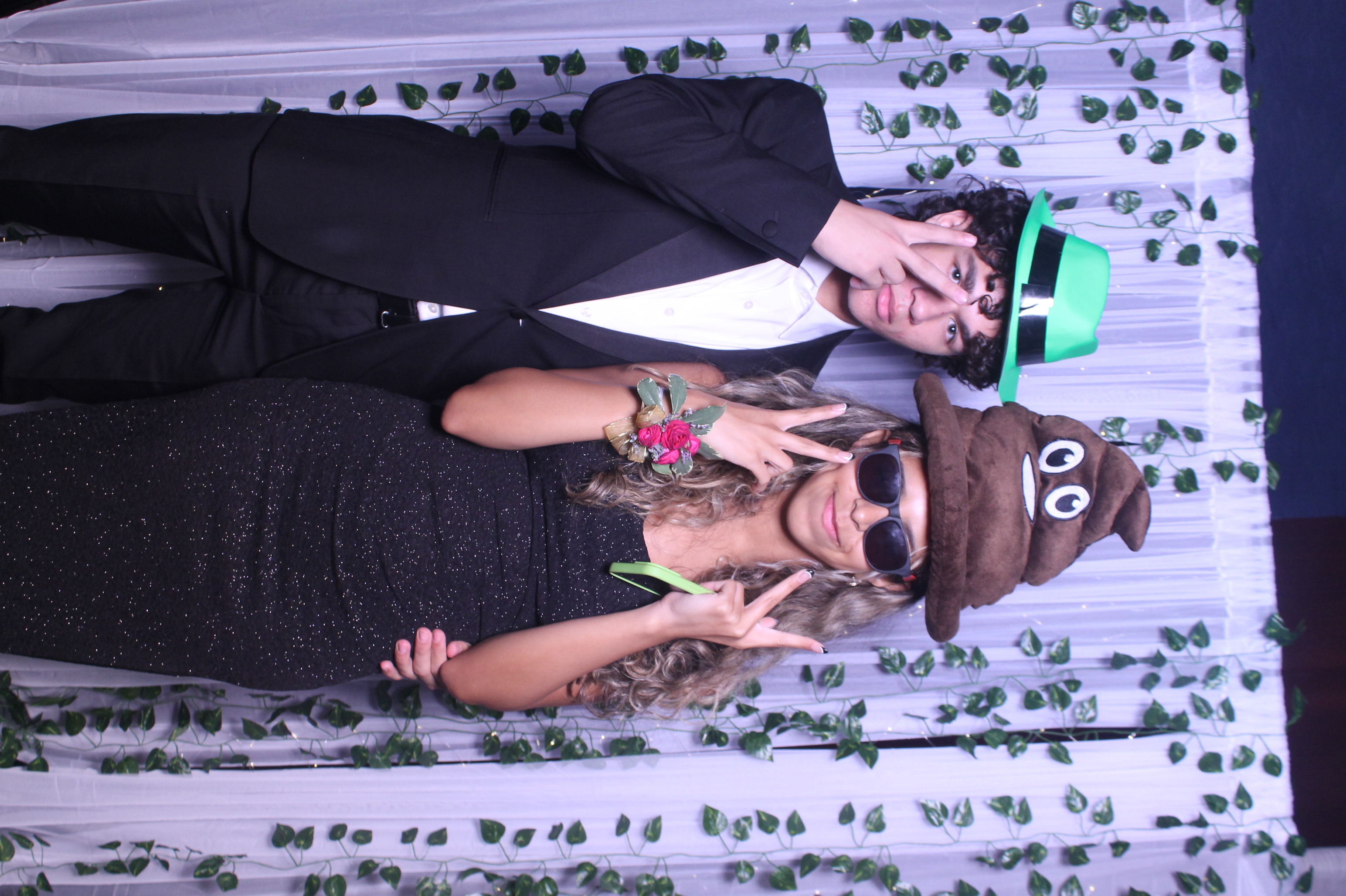 Deer Park Prom | View more photos from the event at gallery.photoboothcincy.com/u/PhotoBoothCincy/Deer-Park-Prom