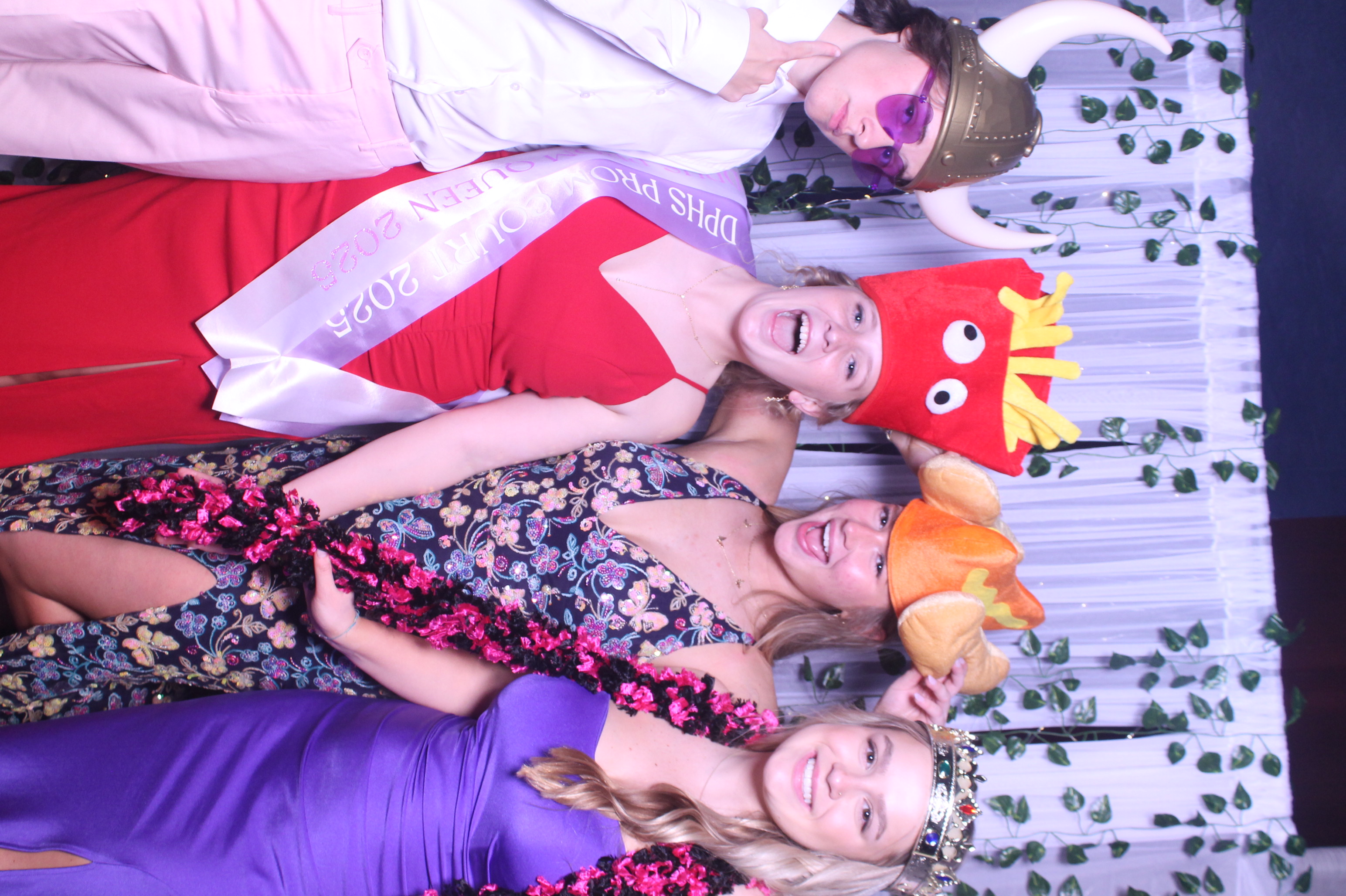 Deer Park Prom | View more photos from the event at gallery.photoboothcincy.com/u/PhotoBoothCincy/Deer-Park-Prom
