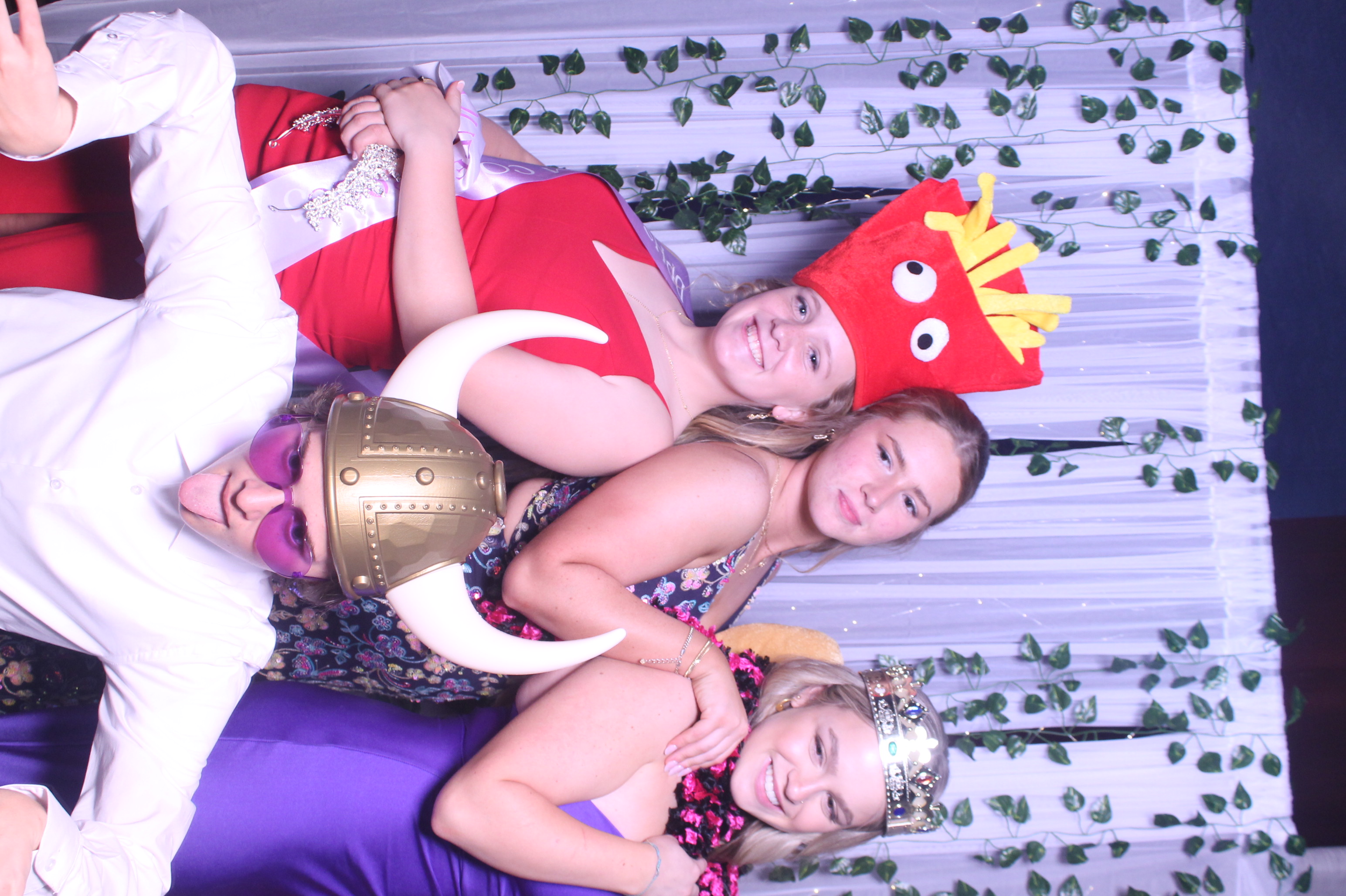 Deer Park Prom | View more photos from the event at gallery.photoboothcincy.com/u/PhotoBoothCincy/Deer-Park-Prom