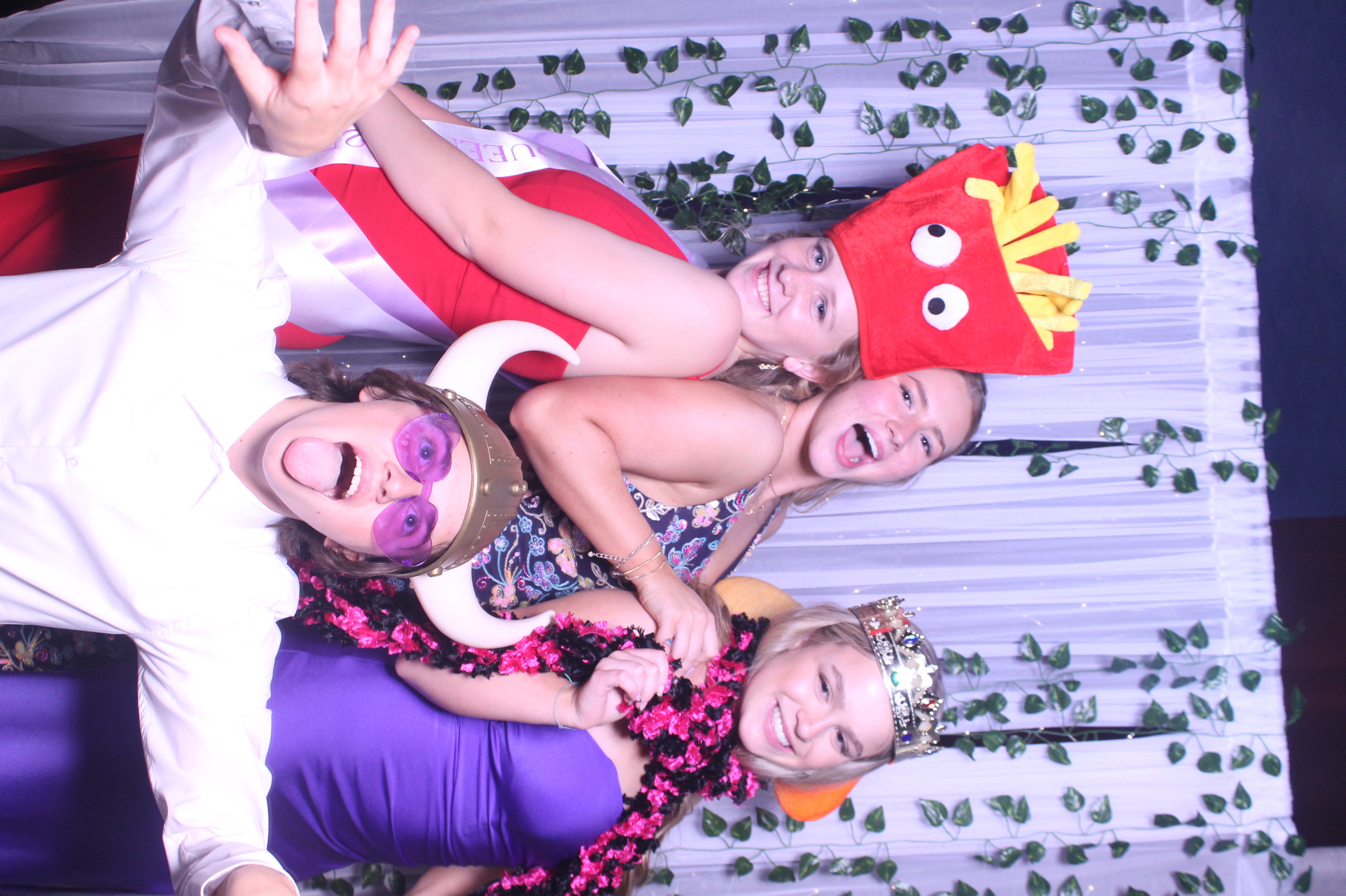 Deer Park Prom | View more photos from the event at gallery.photoboothcincy.com/u/PhotoBoothCincy/Deer-Park-Prom
