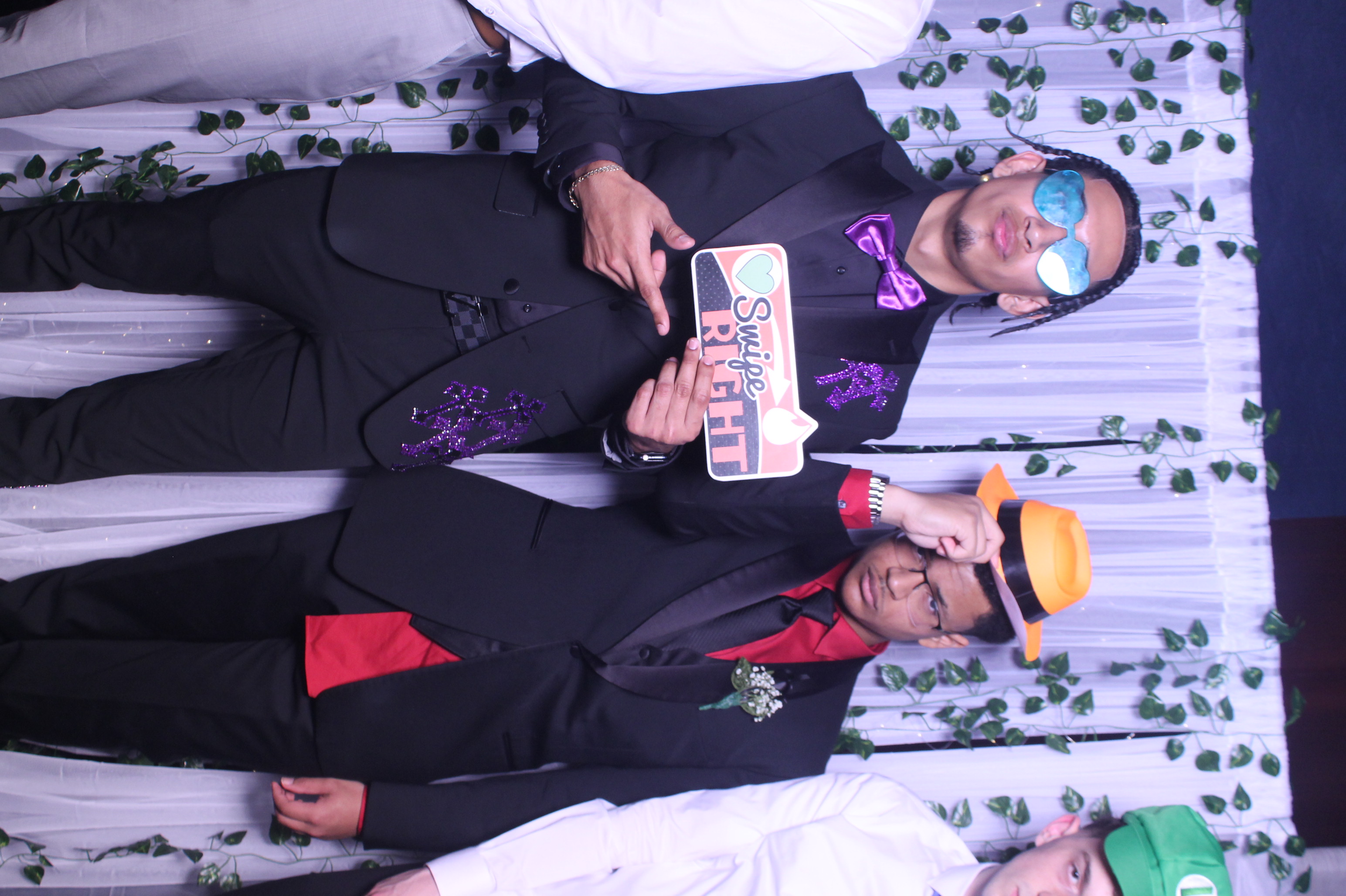 Deer Park Prom | View more photos from the event at gallery.photoboothcincy.com/u/PhotoBoothCincy/Deer-Park-Prom