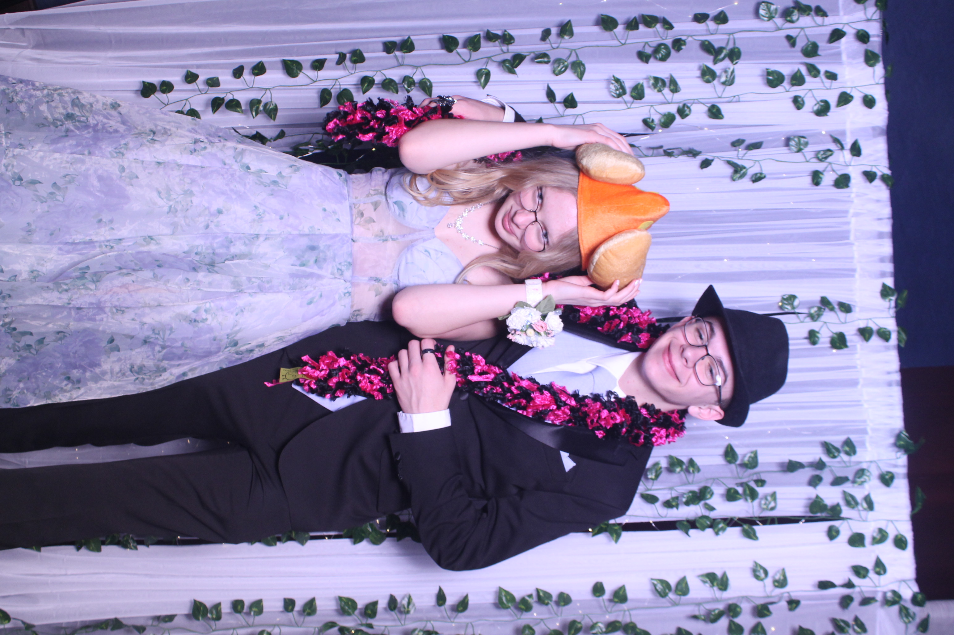 Deer Park Prom | View more photos from the event at gallery.photoboothcincy.com/u/PhotoBoothCincy/Deer-Park-Prom